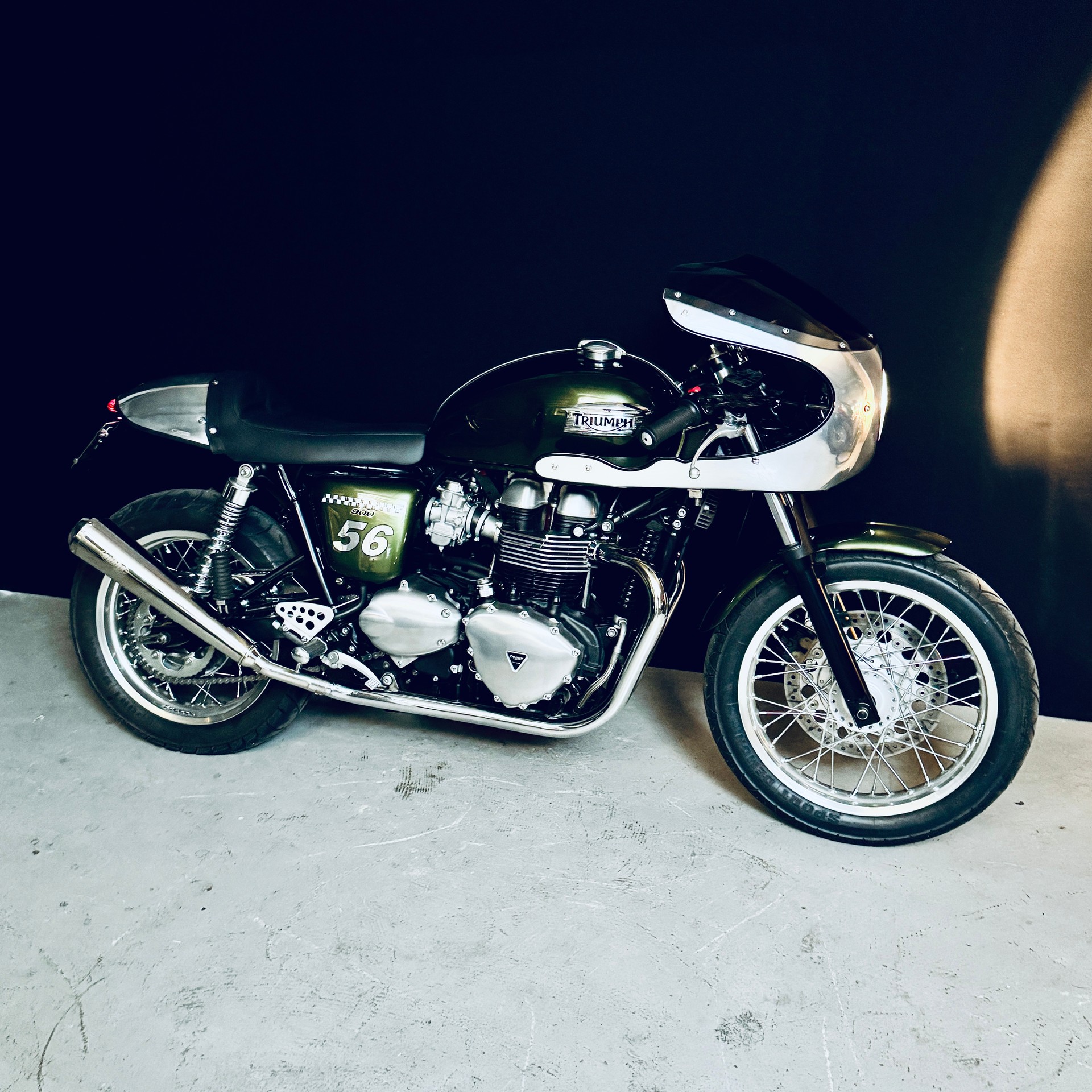 TRIUMPH Thruxton 900 i-showroom-element-3