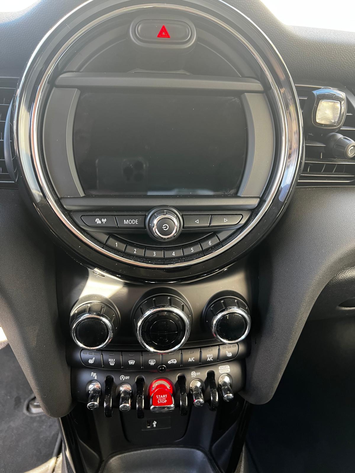 MINI Mini Cooper S Steptronic DKG-image-12