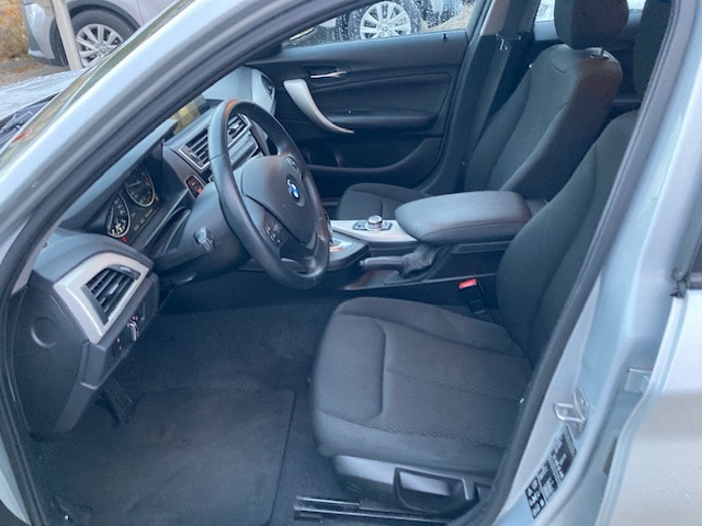 BMW 120d xDrive Steptronic-image-8