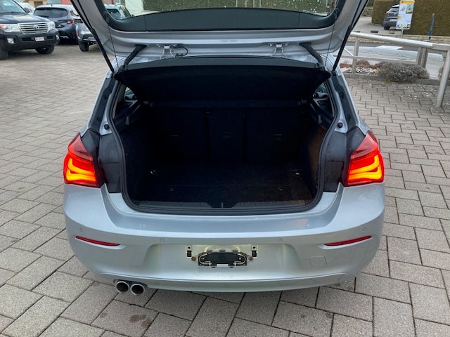 BMW 120d xDrive Steptronic-image-5