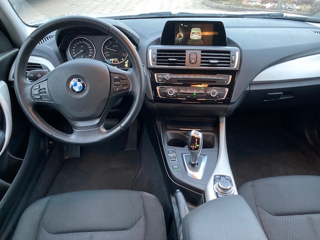 BMW 120d xDrive Steptronic-image-10