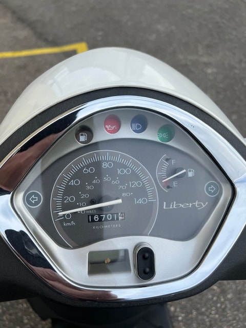 PIAGGIO Liberty 125 4-T-image-4