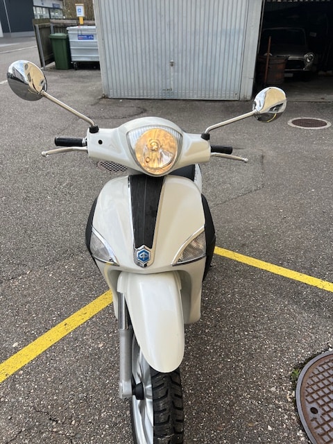 PIAGGIO Liberty 125 4-T-image-3