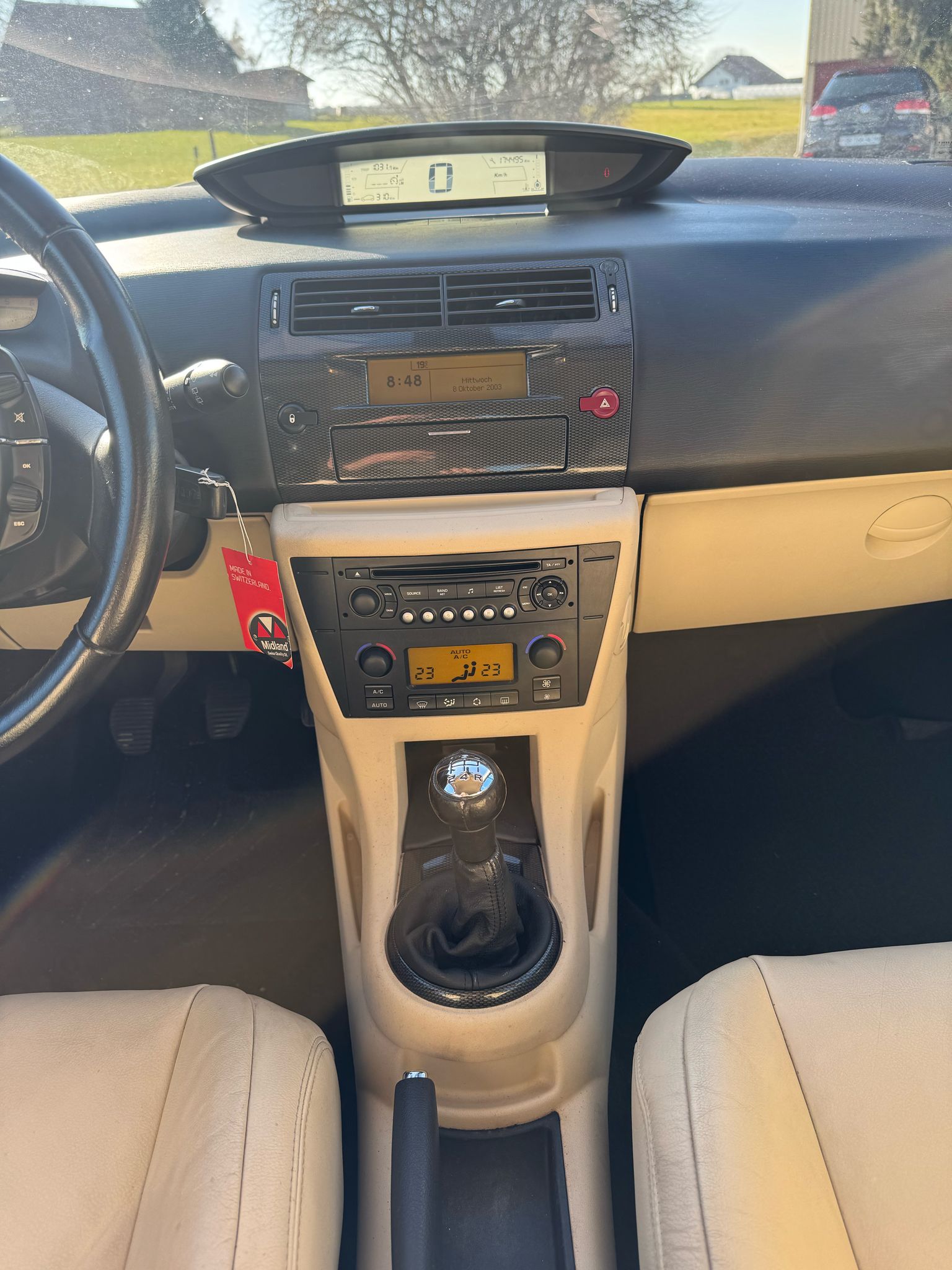 CITROEN C4 Berline 1.6 16V HDi VTR-image-15