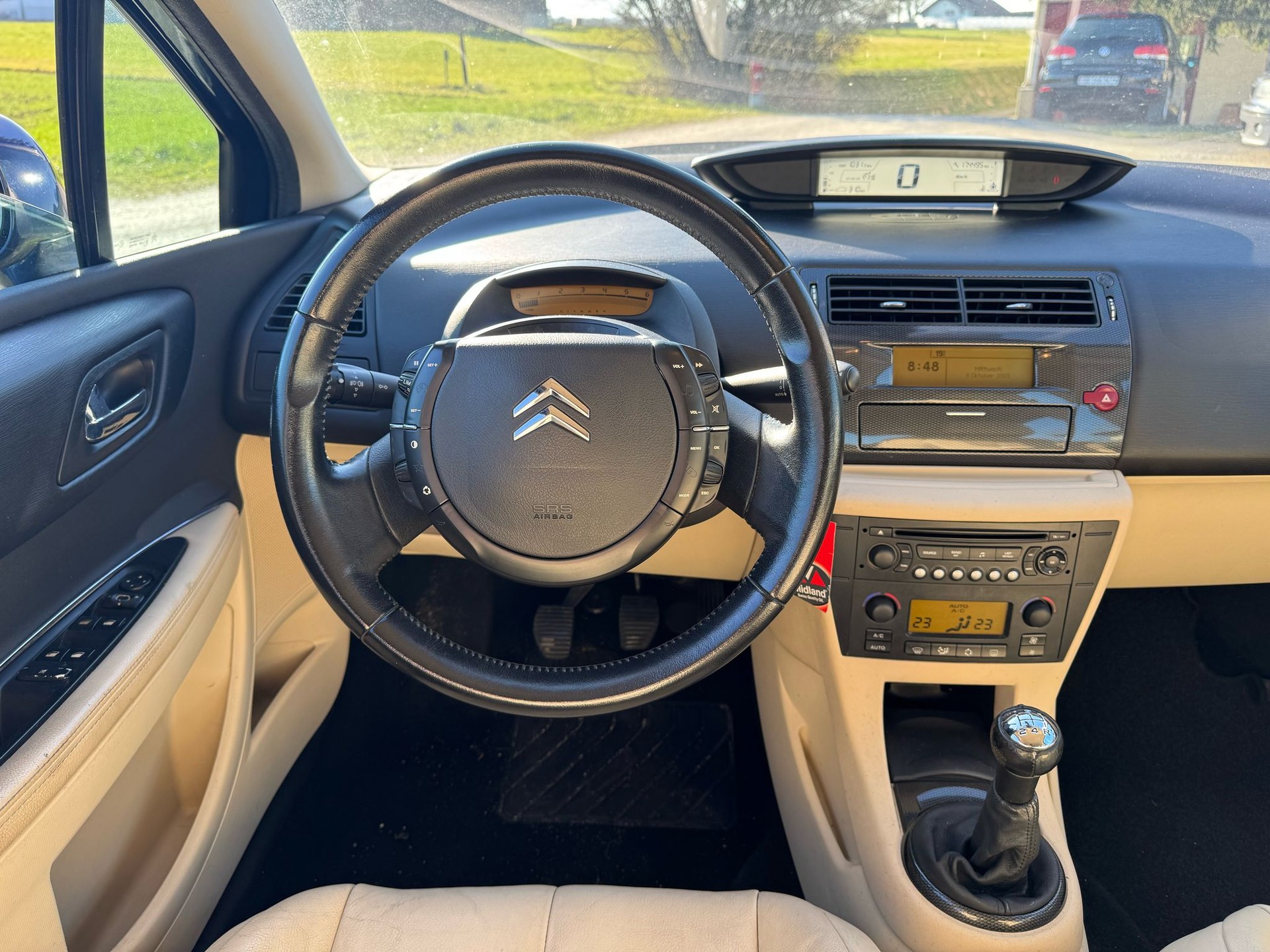 CITROEN C4 Berline 1.6 16V HDi VTR-image-14