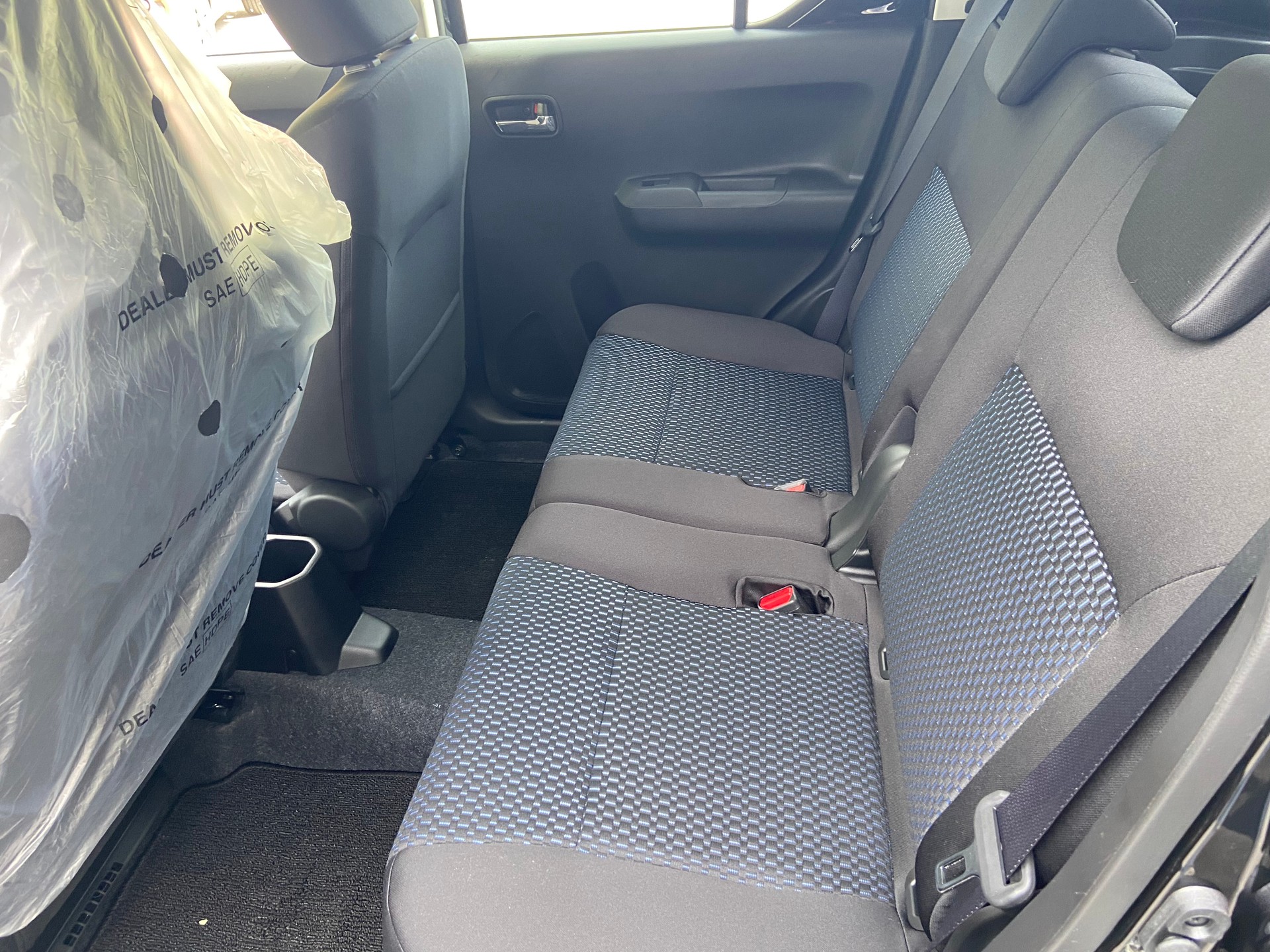 SUZUKI Ignis 1.2i Compact Top Hybrid 4x4-image-9