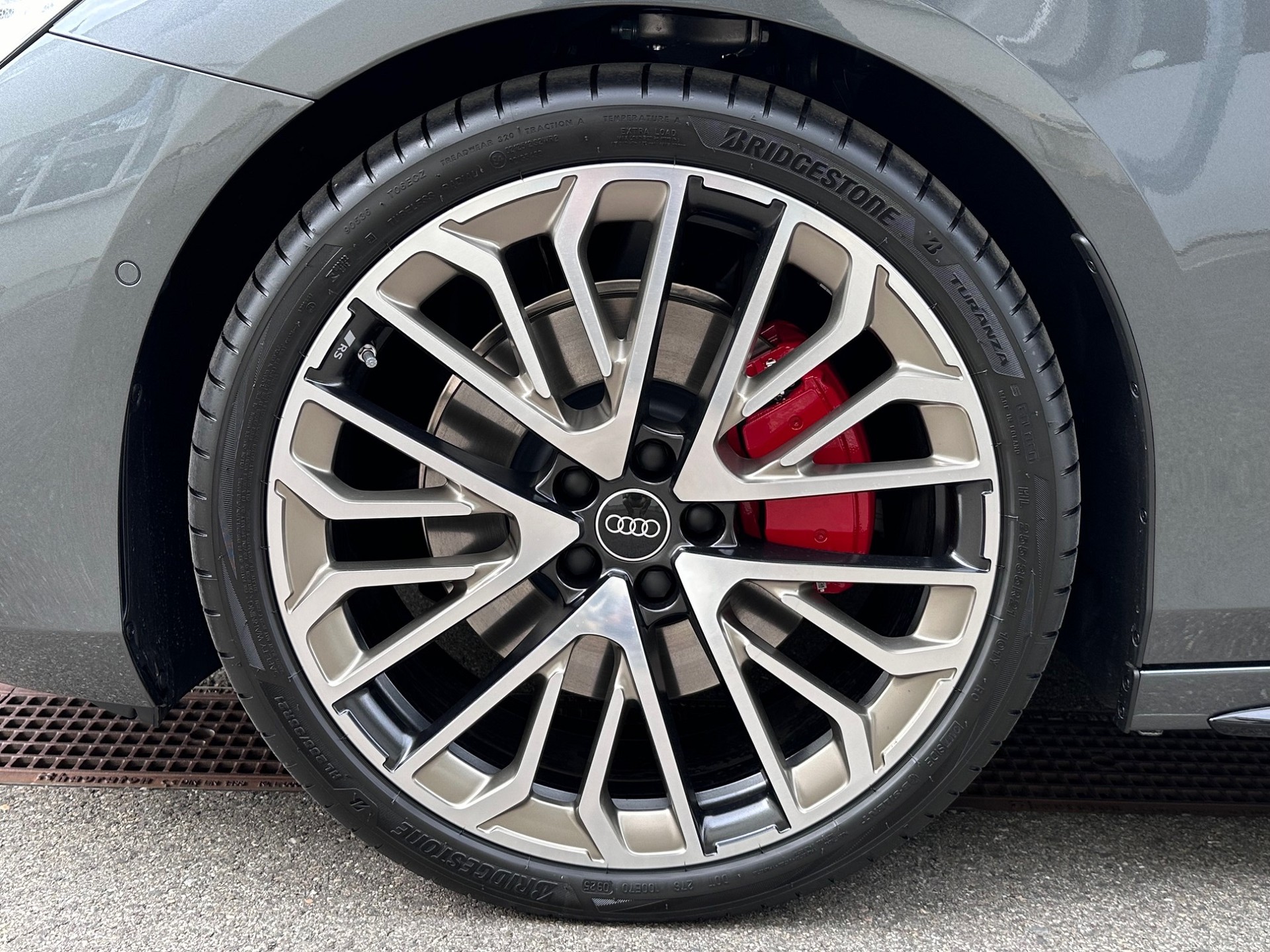 AUDI A6 Avant TFSI quattro 270 kW S tronic-image-15