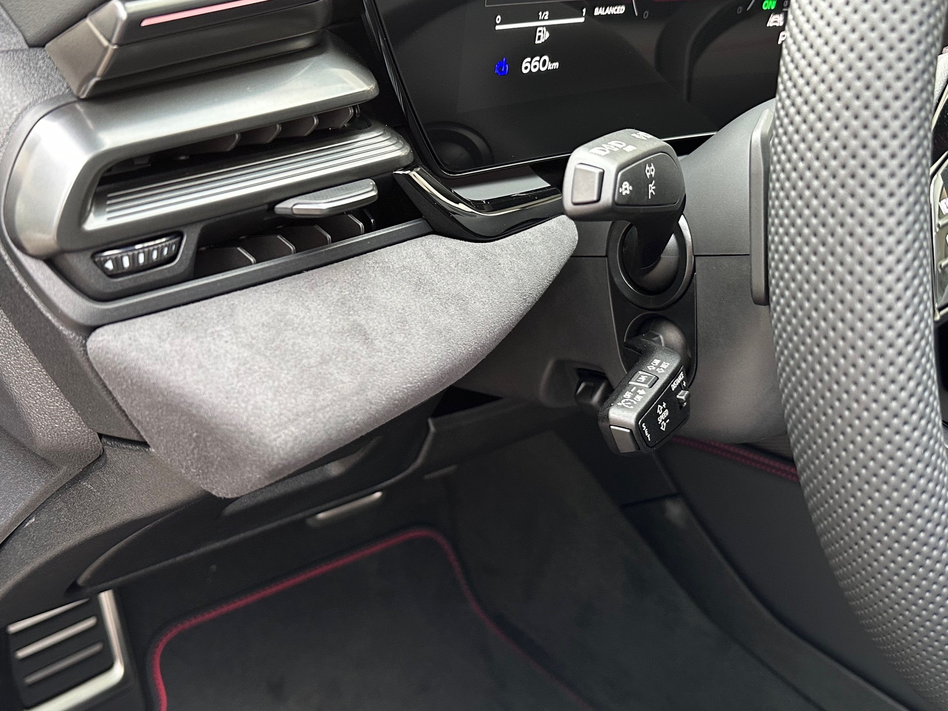 AUDI A6 Avant TFSI quattro 270 kW S tronic-image-11