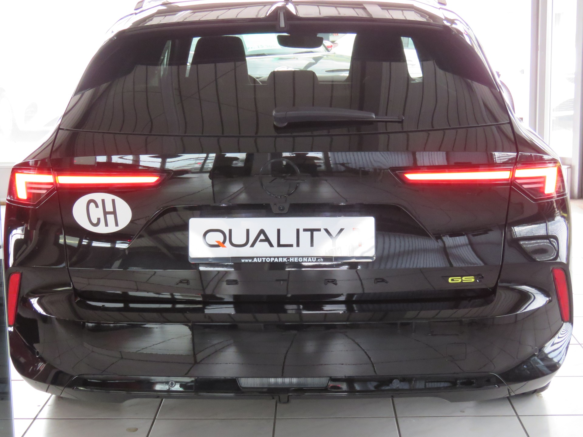 OPEL Astra Sports Tourer 1.6 PHEV Turbo GSe (Automat)-image-6