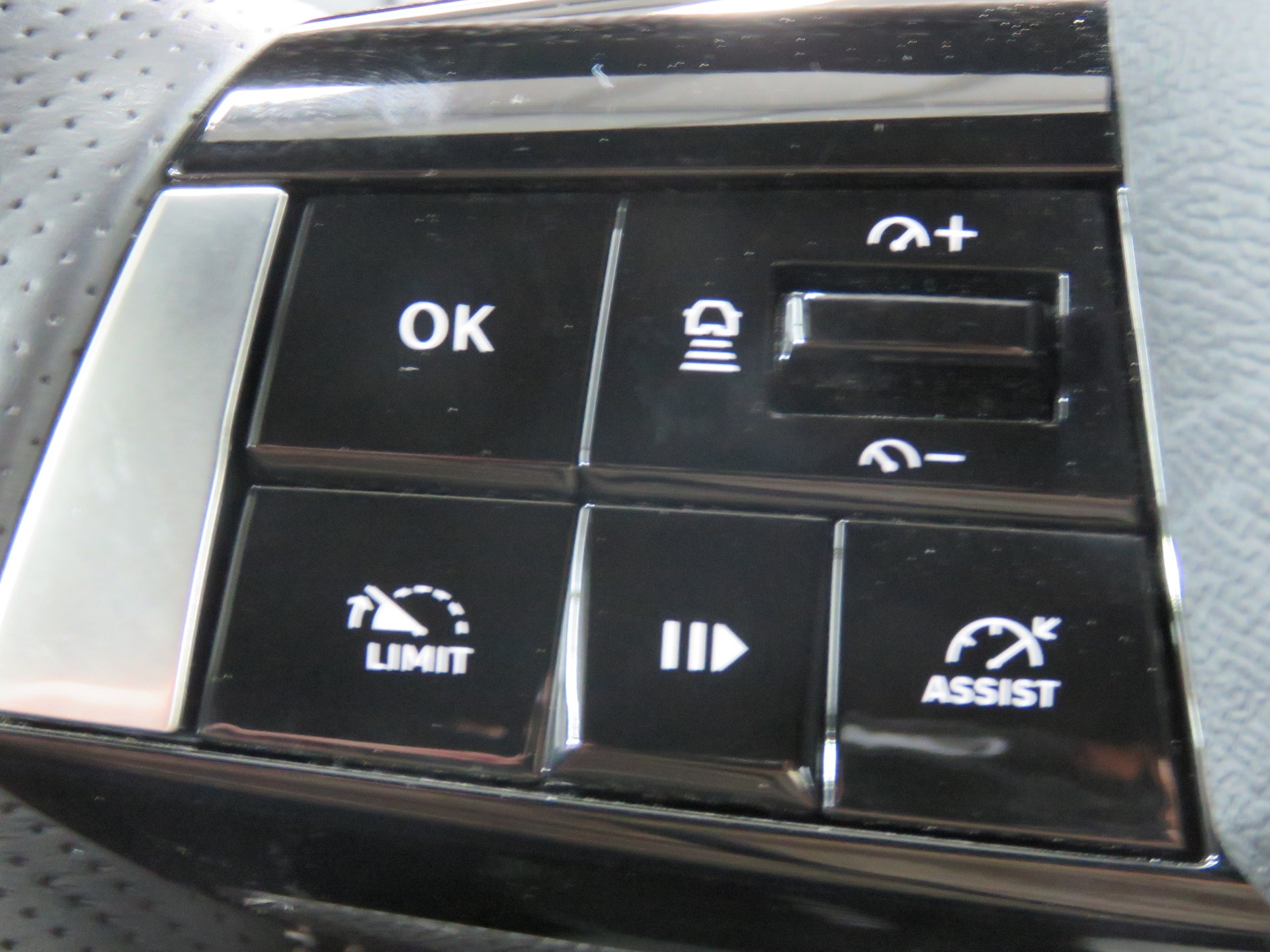 OPEL Astra Sports Tourer 1.6 PHEV Turbo GSe (Automat)-image-23