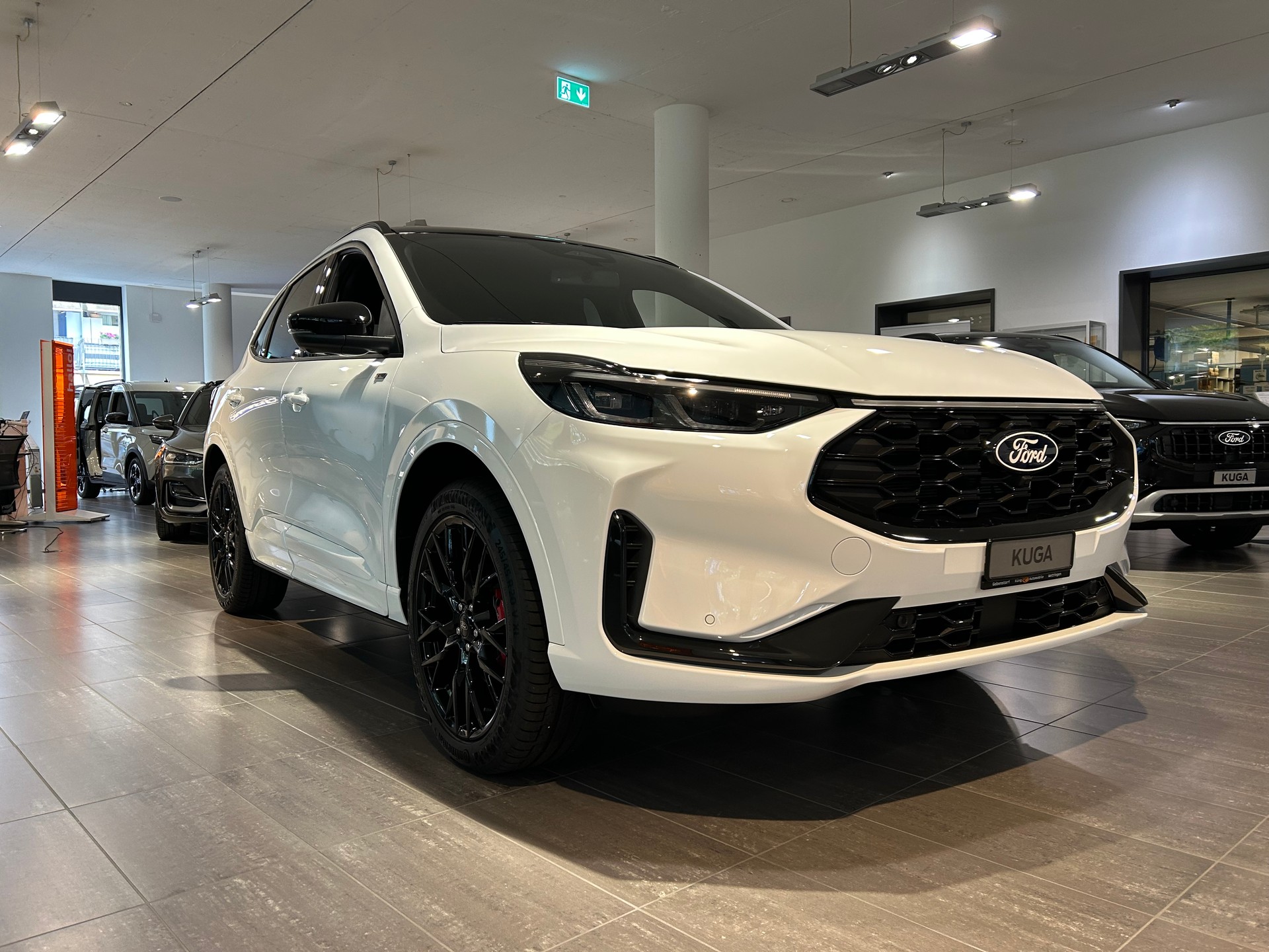 FORD Kuga 2.5 PHEV ST-Line X FWD-image-0