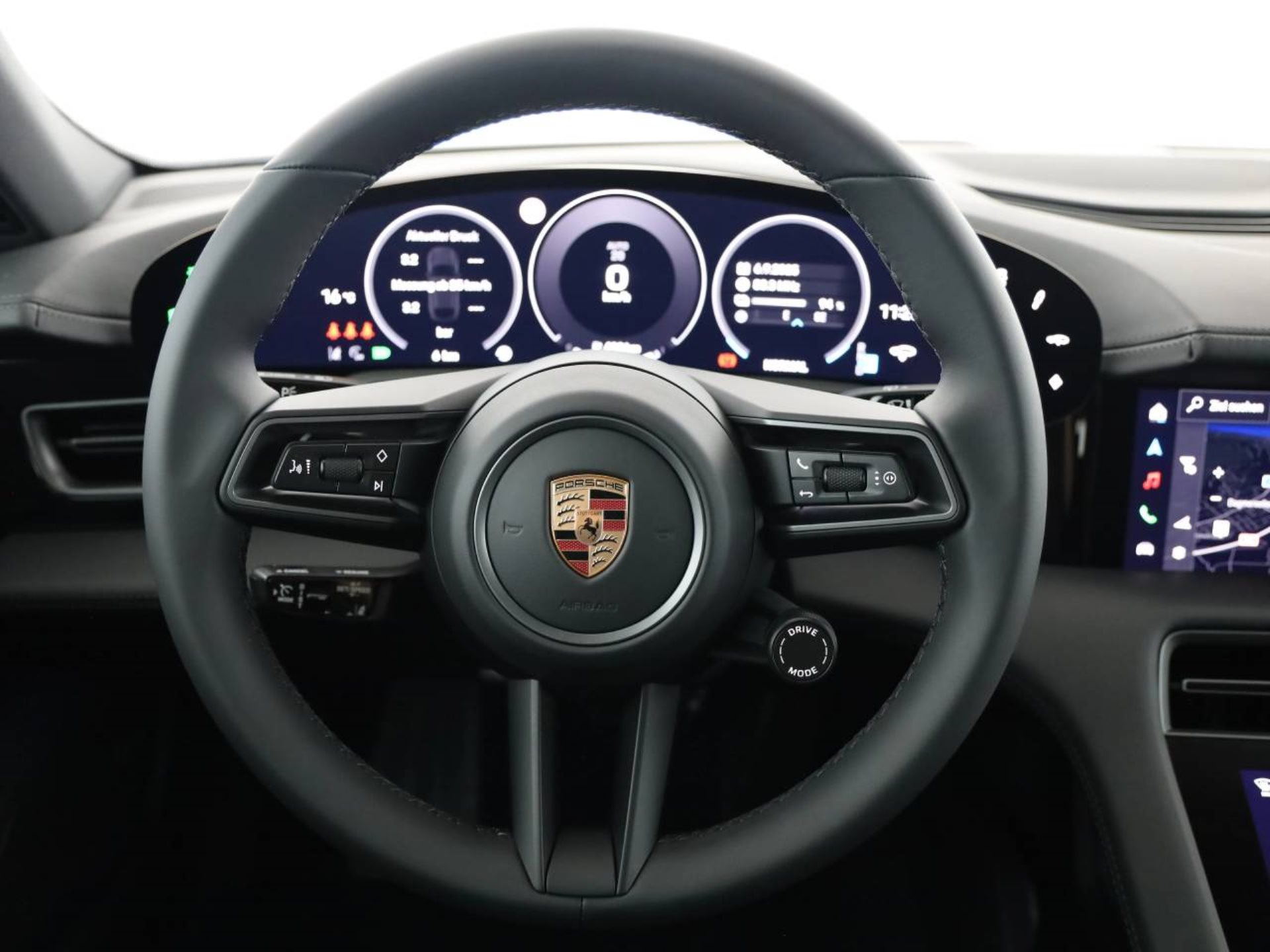 PORSCHE Taycan 4 Cross Turismo-image-4
