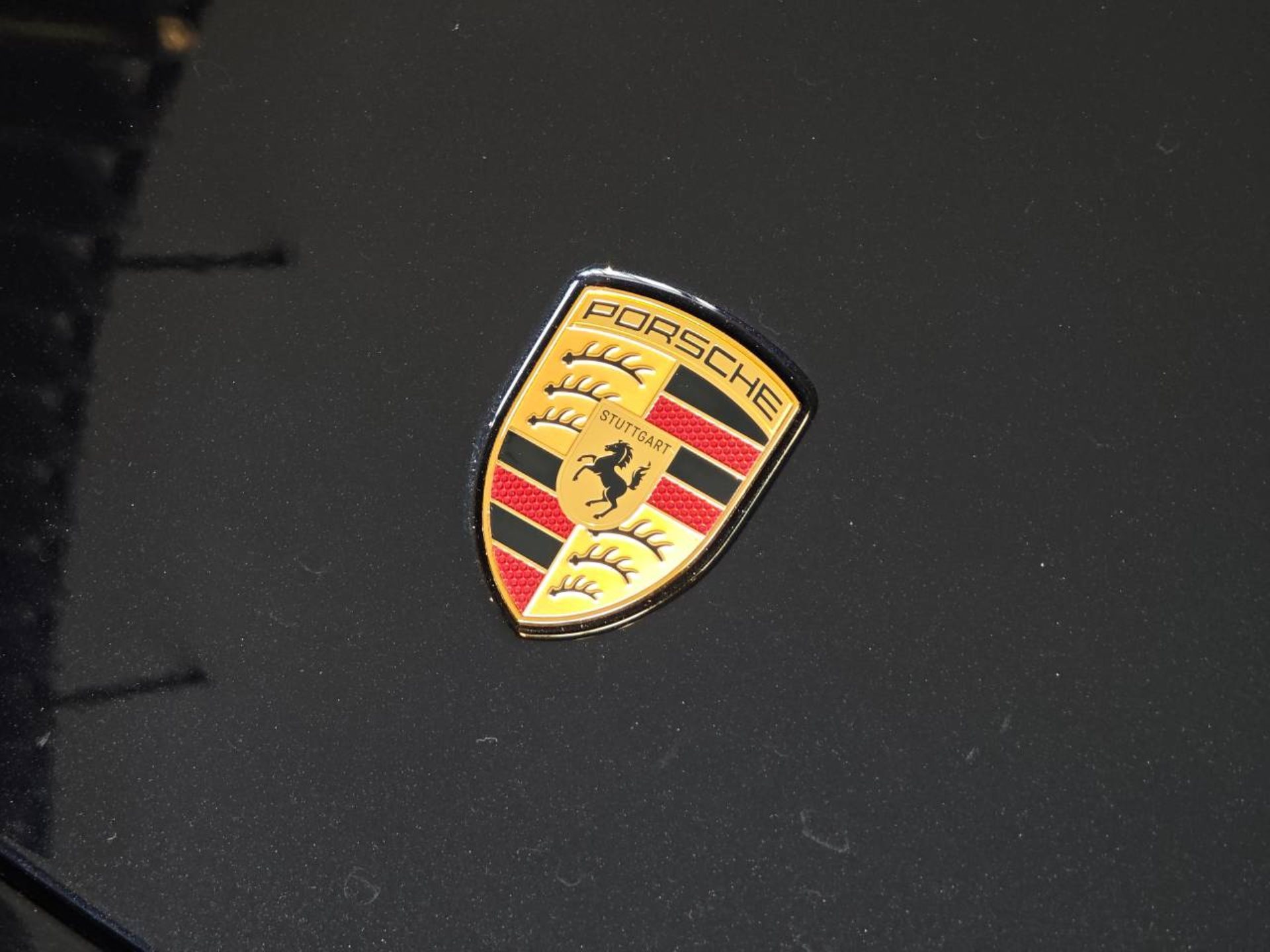 PORSCHE Taycan 4 Cross Turismo-image-28
