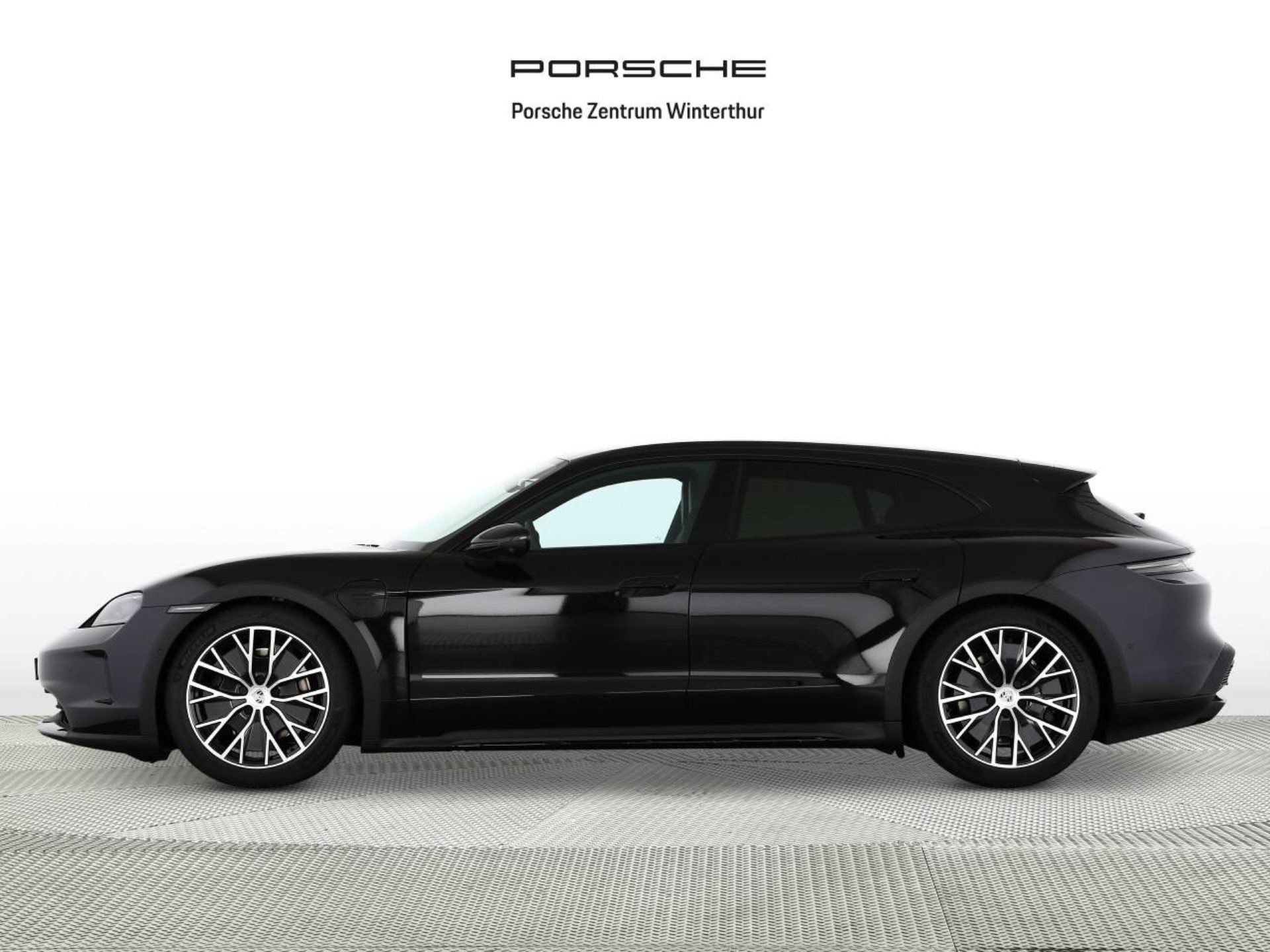 PORSCHE Taycan 4 Cross Turismo-image-1