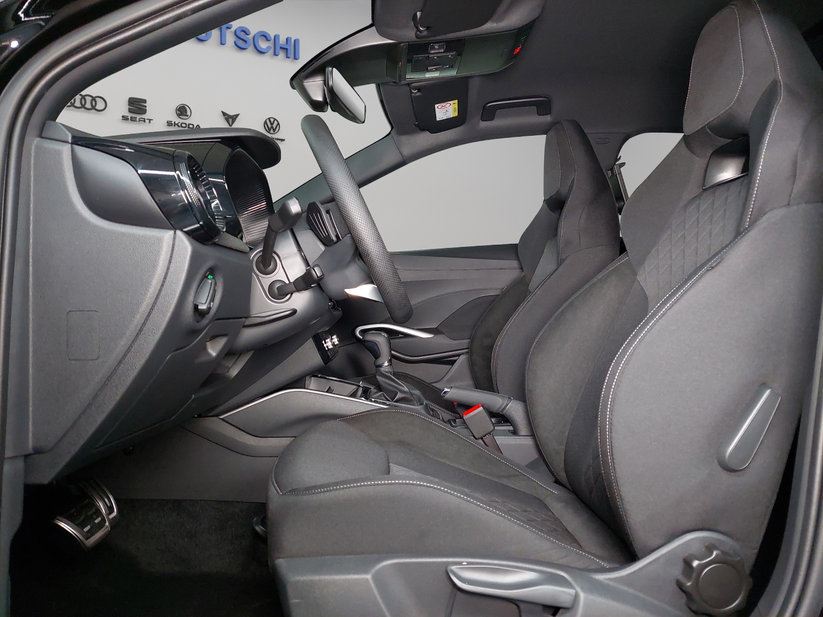 SKODA Fabia 1.0 TSI Monte Carlo DSG-image-5