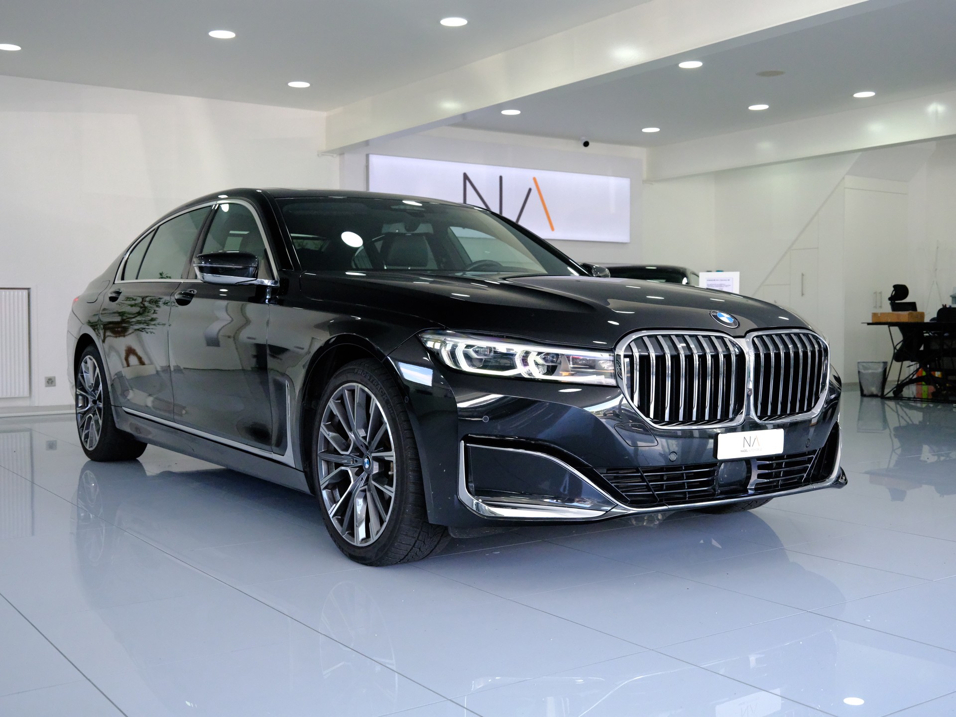 BMW 730Ld xDrive Steptronic-image-1