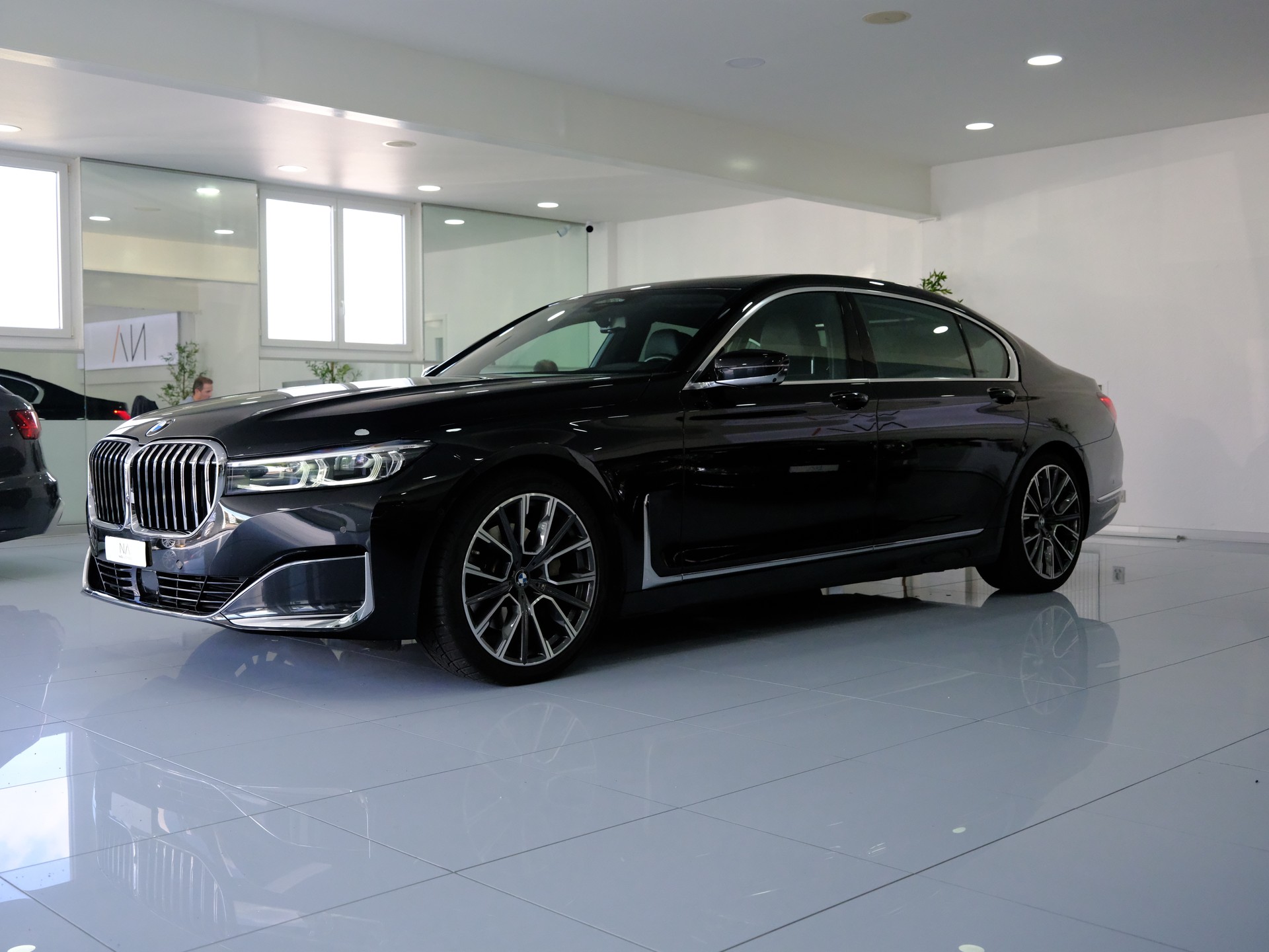 BMW 730Ld xDrive Steptronic-image-3