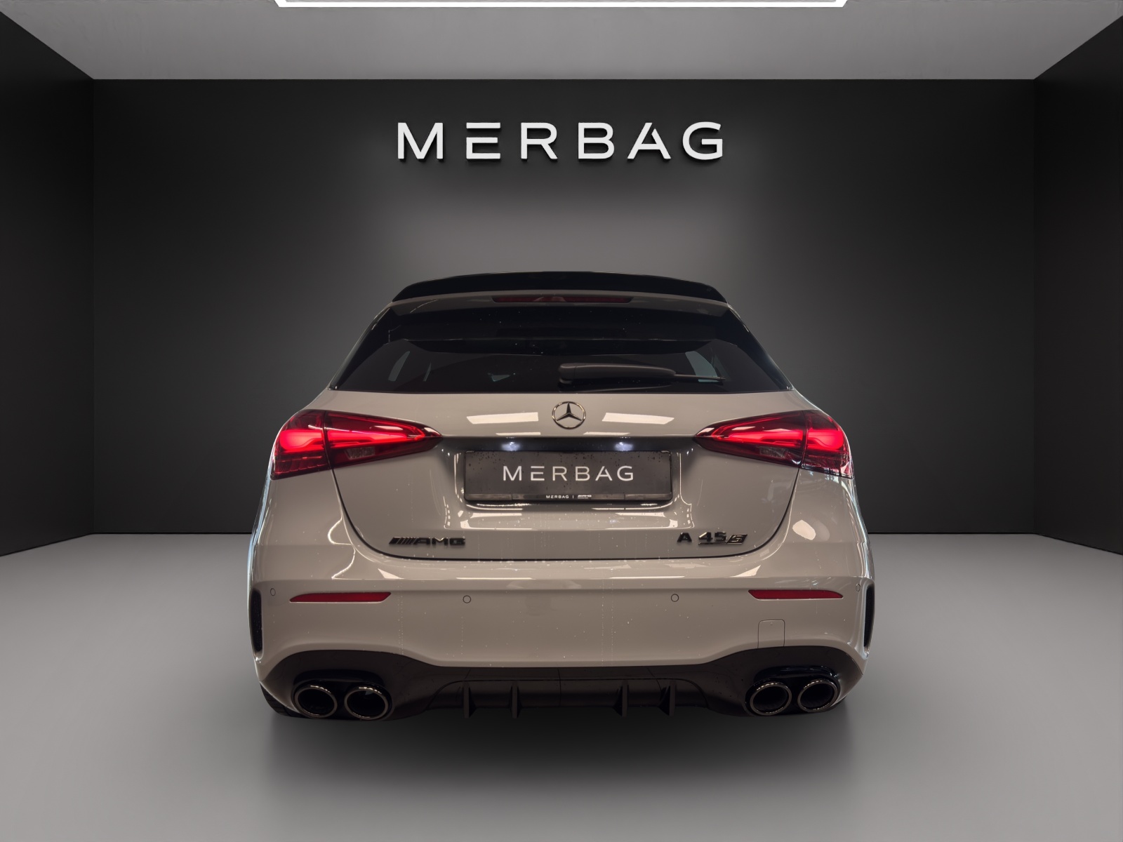 MERCEDES-BENZ A AMG 45 S 4Matic 8G-DCT-image-4