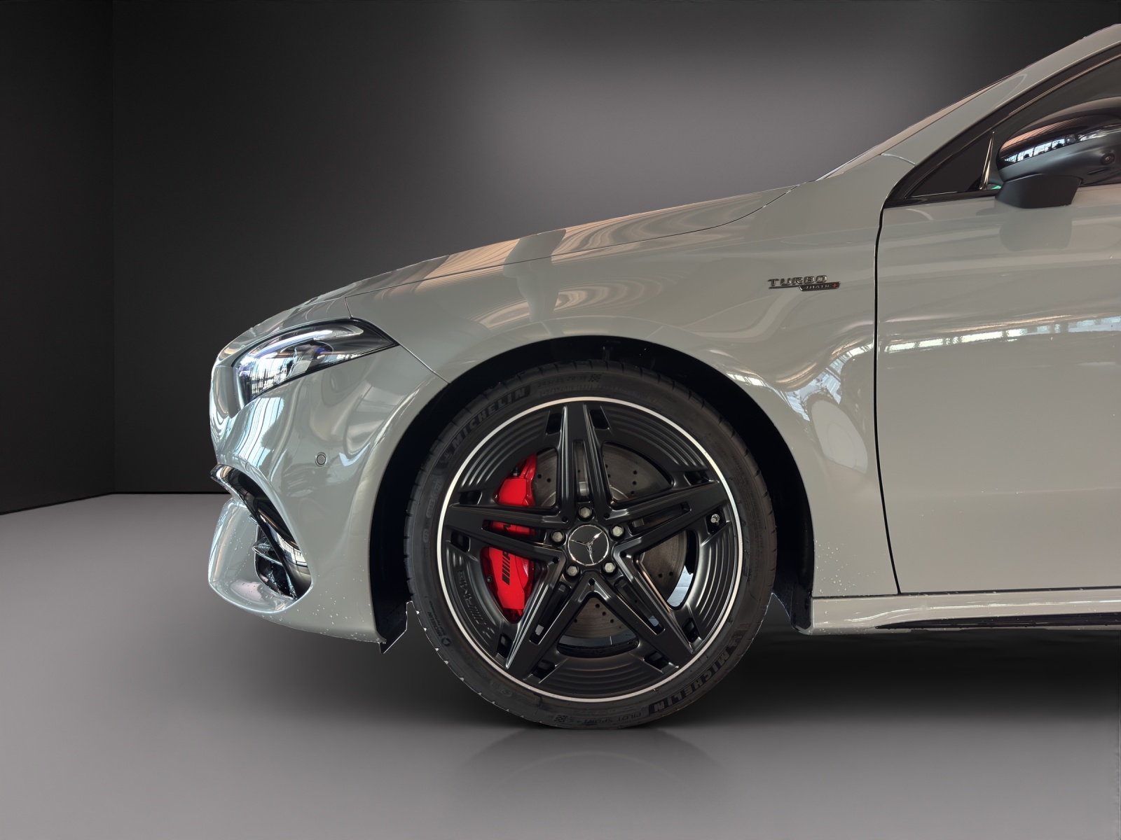 MERCEDES-BENZ A AMG 45 S 4Matic 8G-DCT-image-7