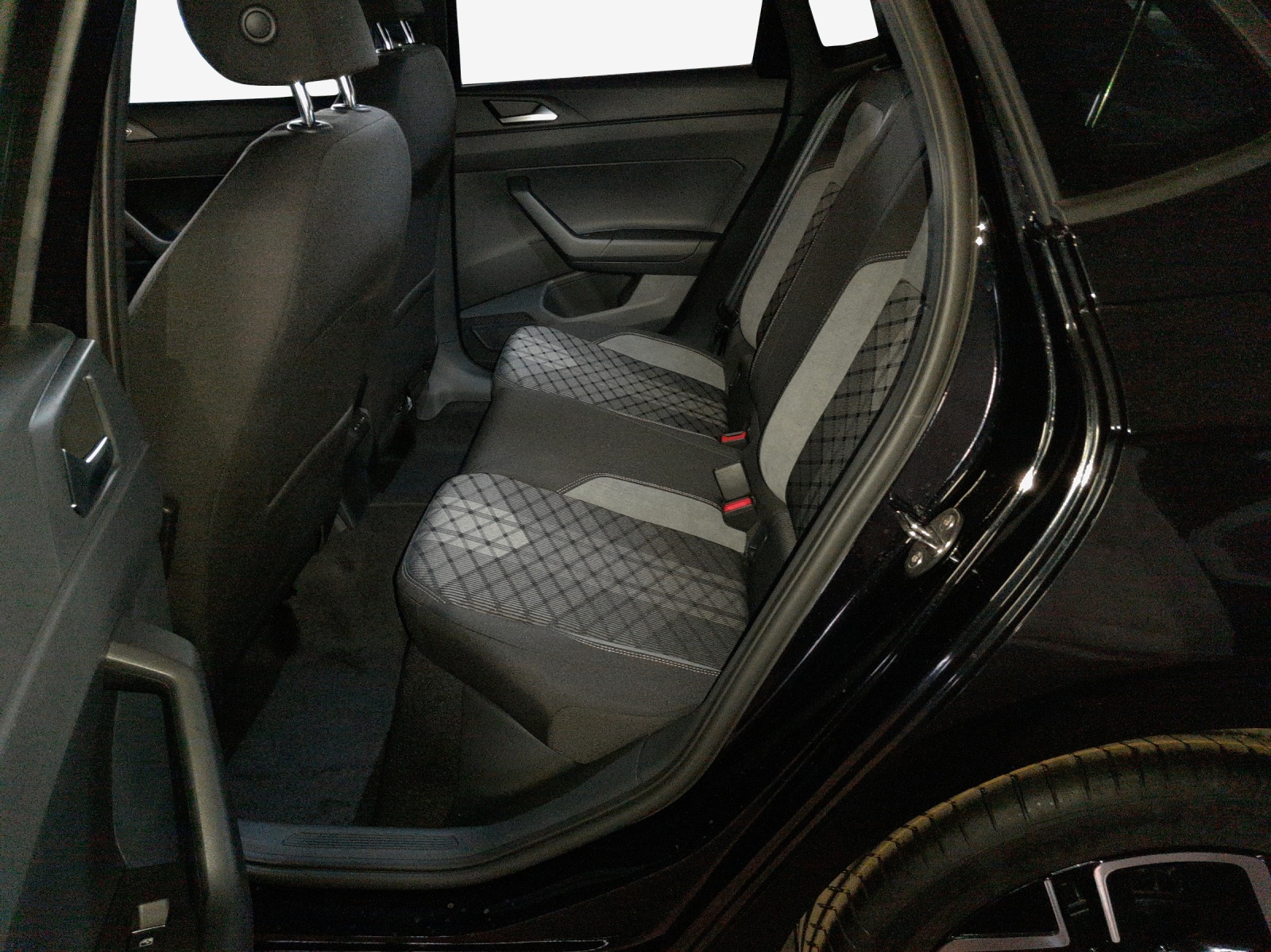 VW Polo 1.0 TSI R-Line DSG-image-11