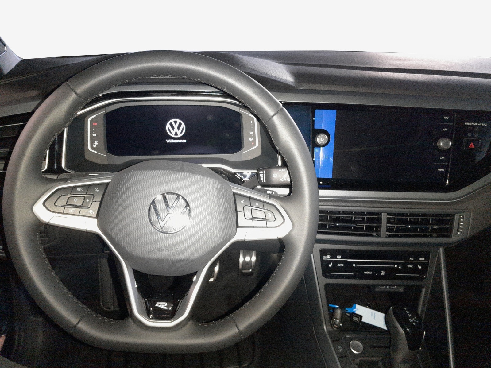 VW Polo 1.0 TSI R-Line DSG-image-8