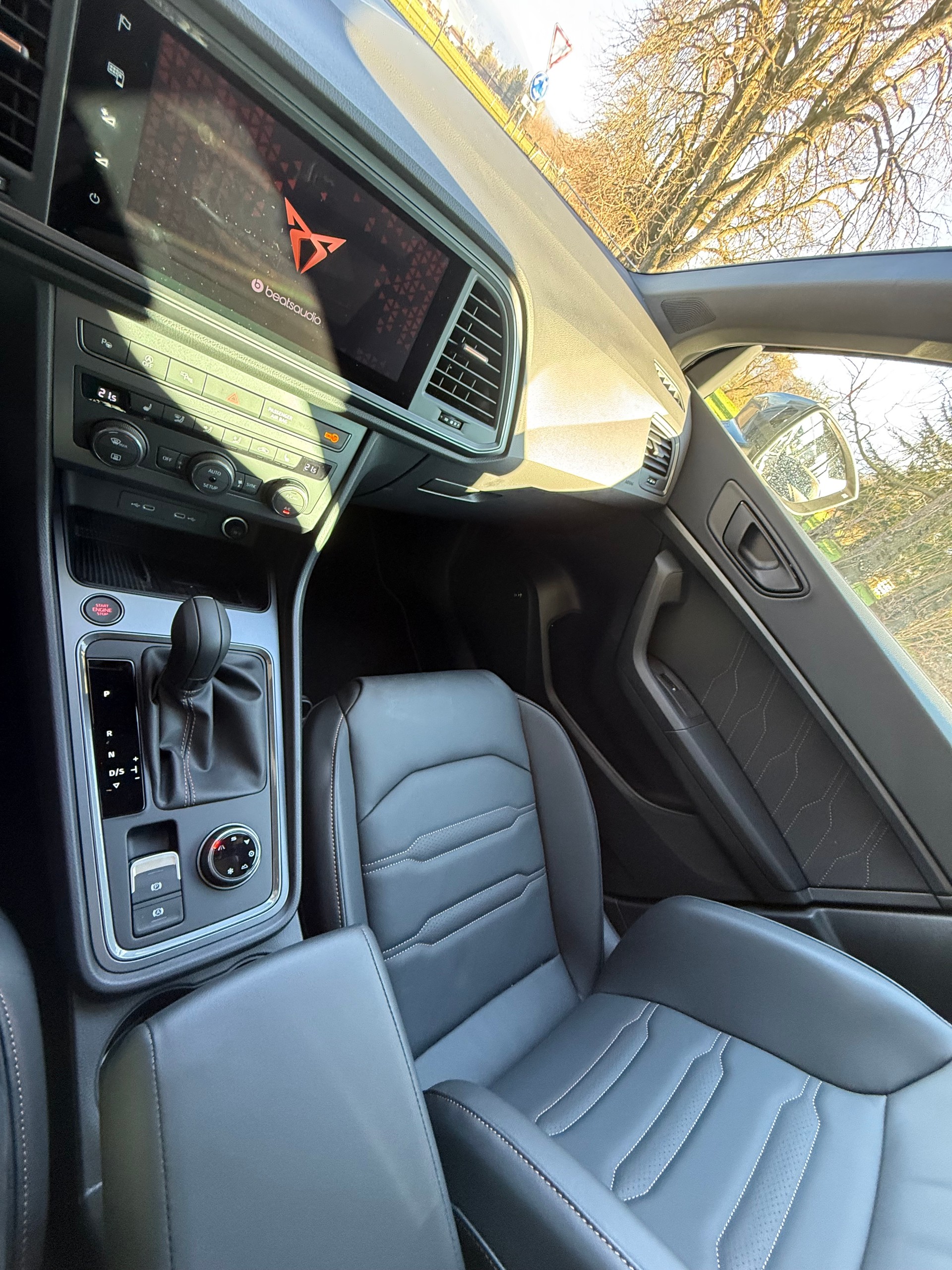 CUPRA Ateca 2.0TSI VZ 4Drive DSG / VENDUE VERKAUFT-image-9