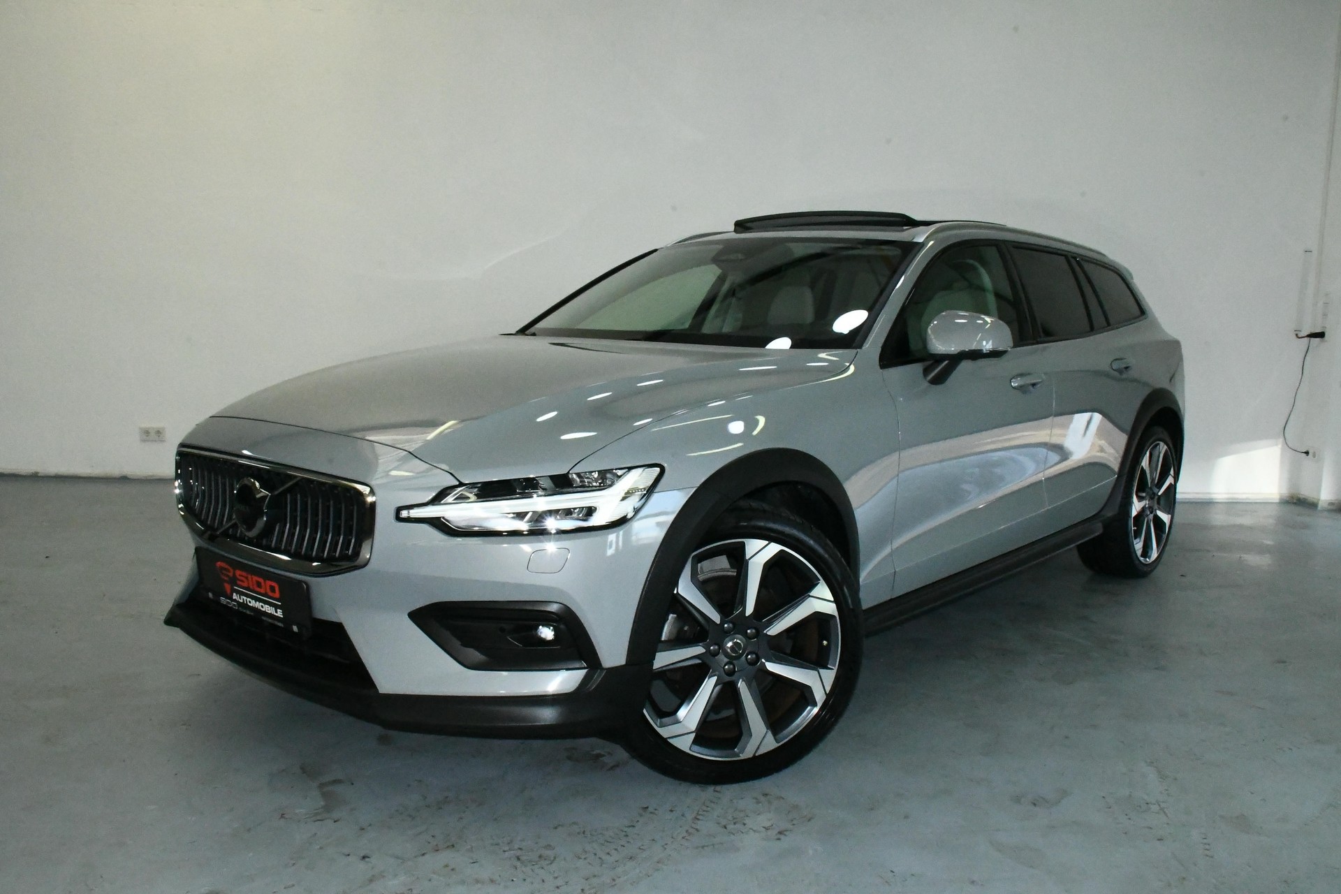 VOLVO V60 Cross Country AWD Ultim ACC*PAN*H&K*AHK*SBEL
