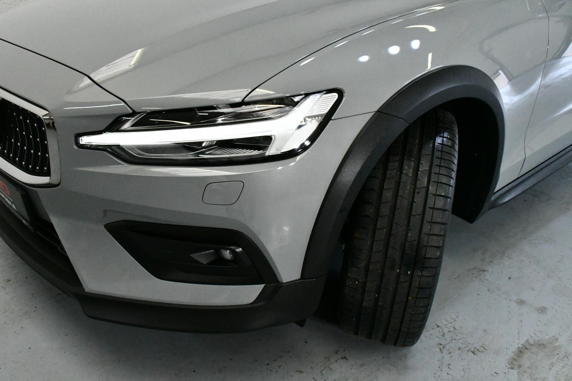 VOLVO V60 Cross Country AWD Ultim ACC*PAN*H&K*AHK*SBEL-image-29
