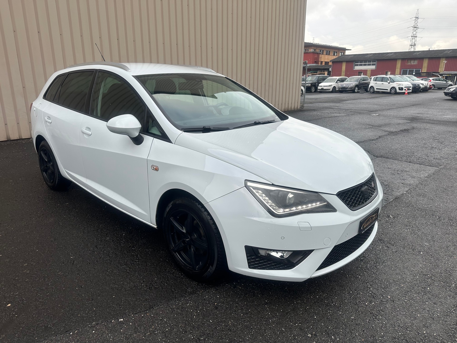 SEAT Ibiza ST 1.2 TSI FR Viva DSG-image-1