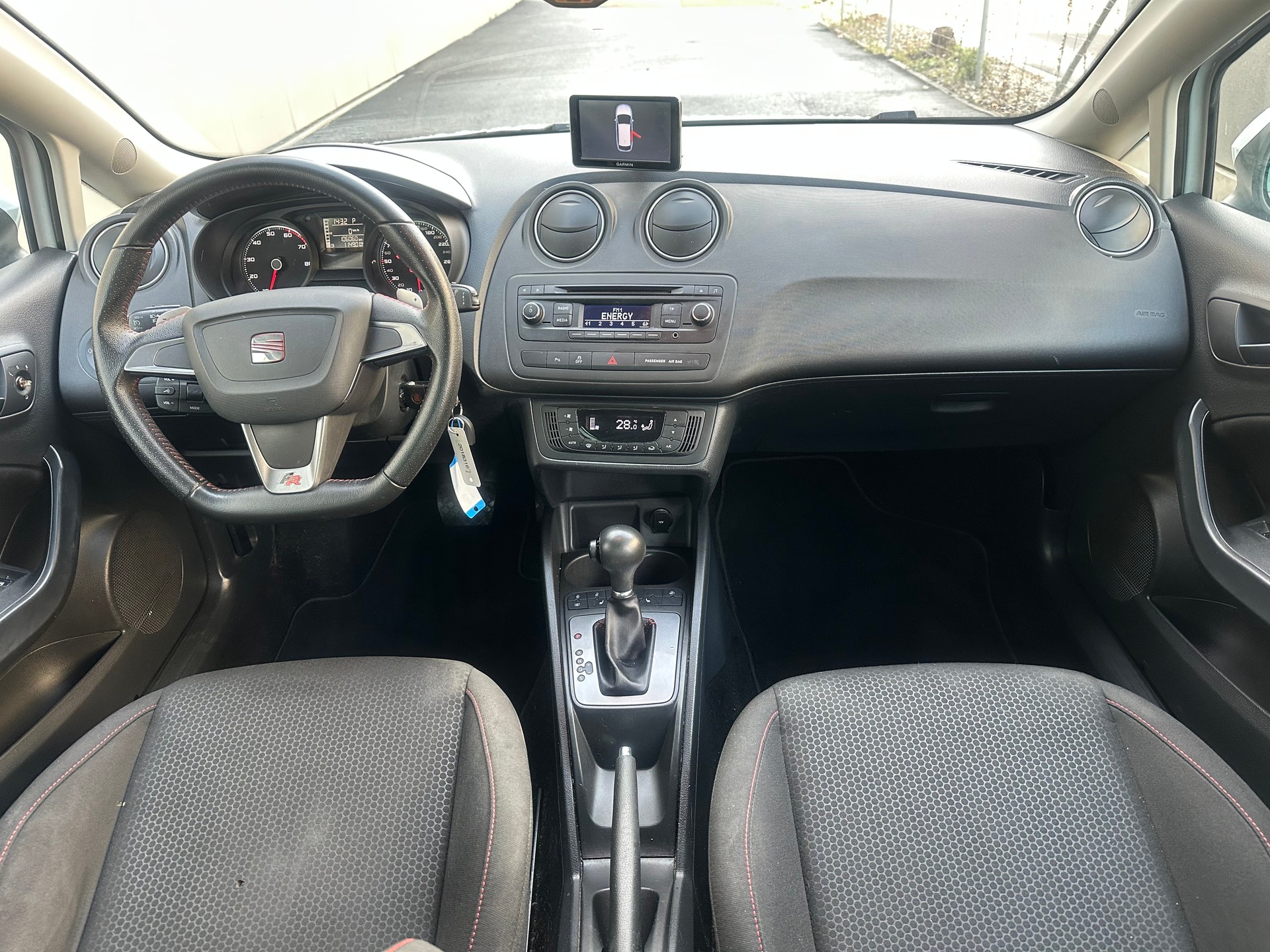 SEAT Ibiza ST 1.2 TSI FR Viva DSG-image-10