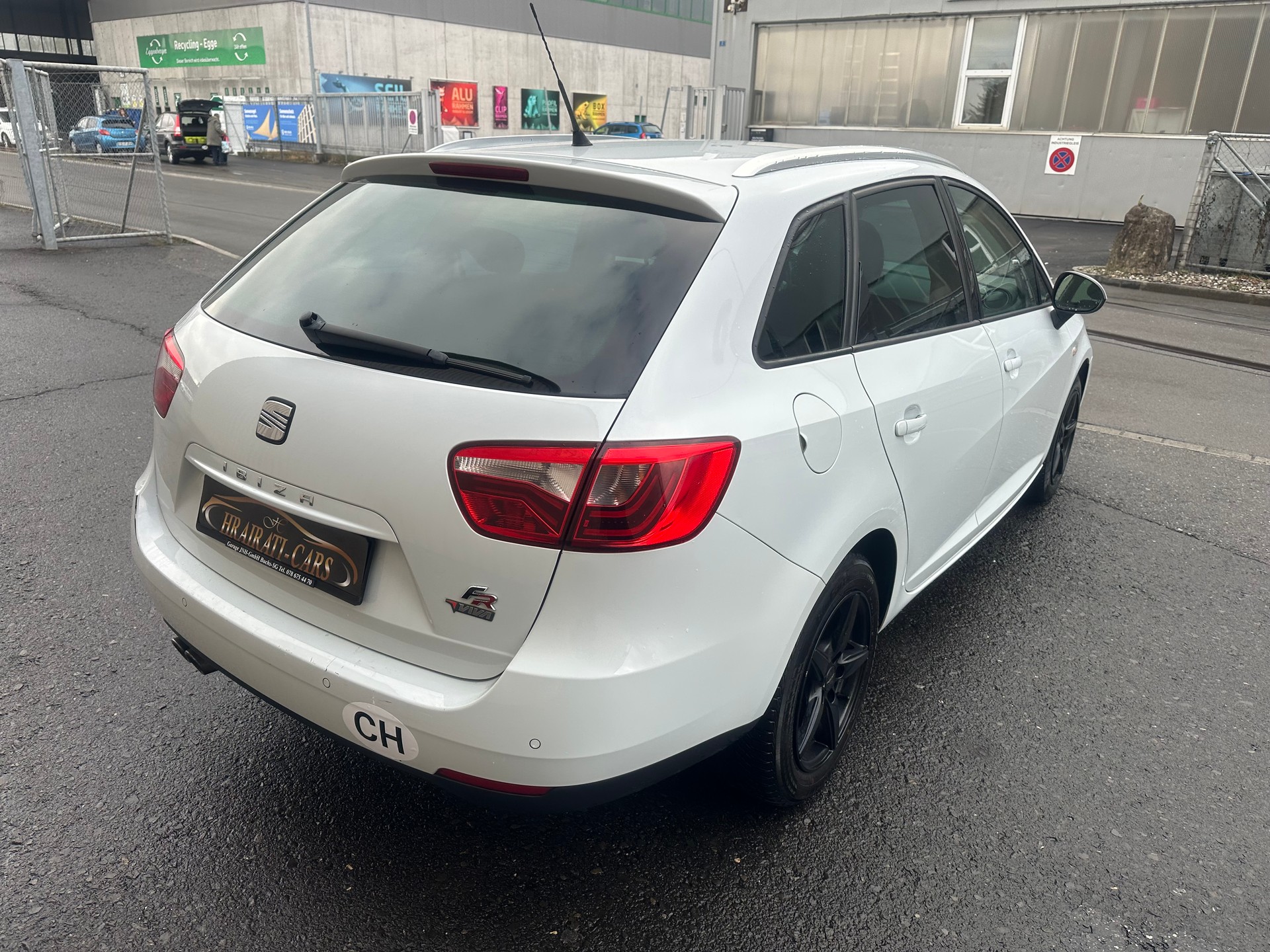 SEAT Ibiza ST 1.2 TSI FR Viva DSG-image-7