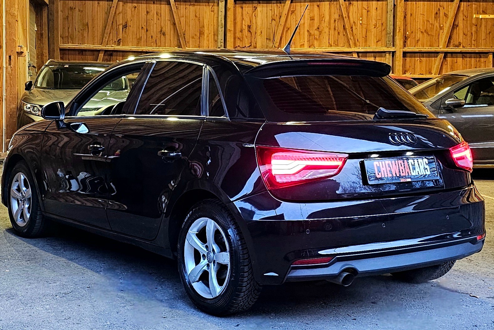 AUDI A1 Sportback 1.0 TFSI S-tronic-image-6