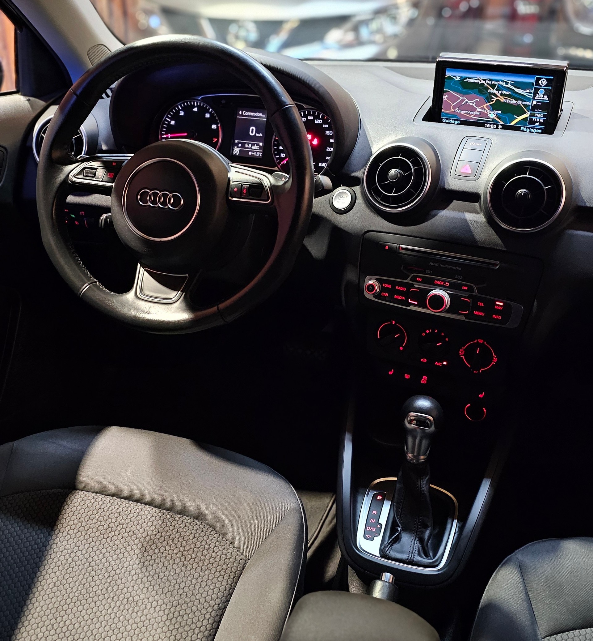 AUDI A1 Sportback 1.0 TFSI S-tronic-image-16