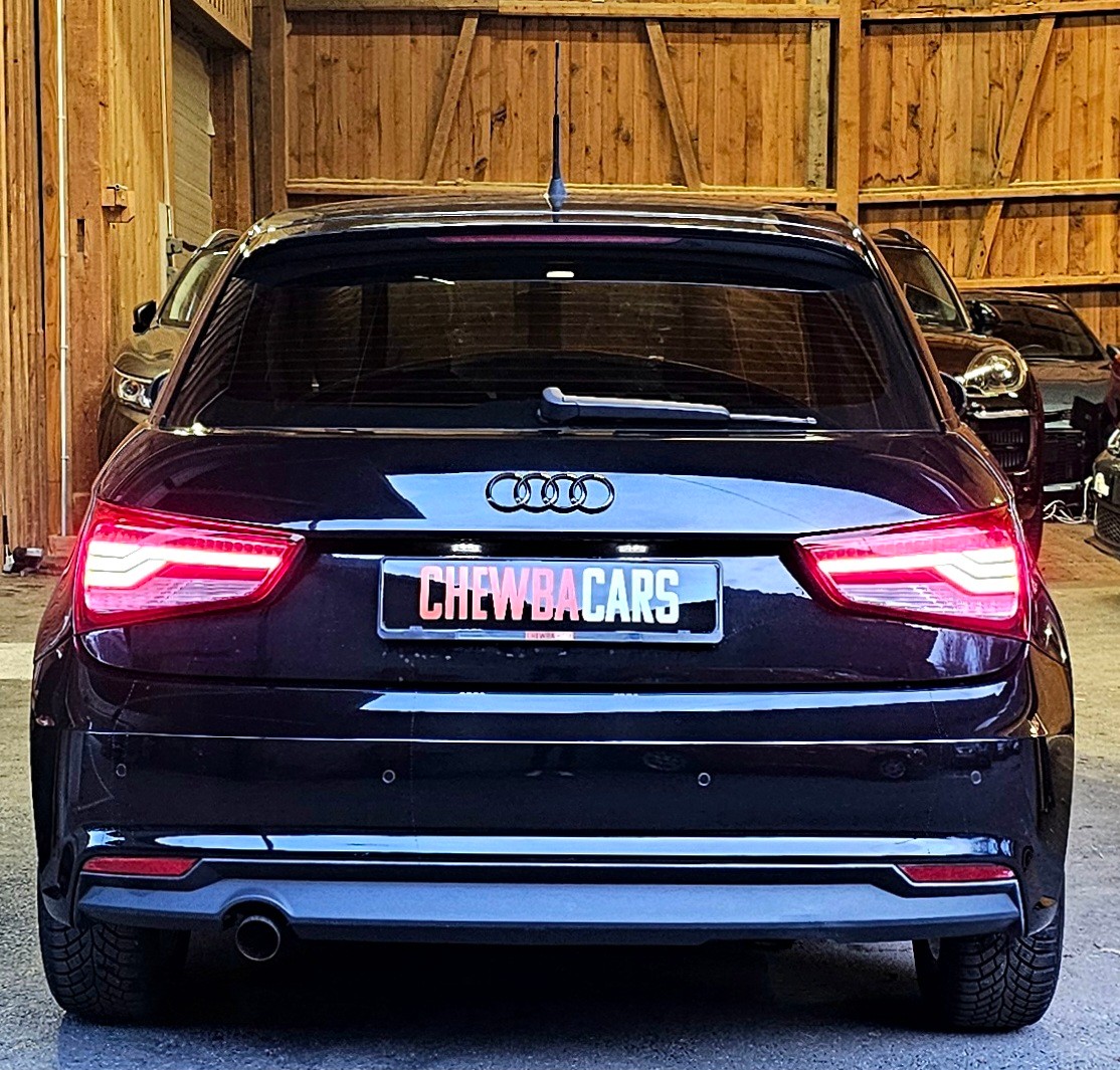 AUDI A1 Sportback 1.0 TFSI S-tronic-image-5