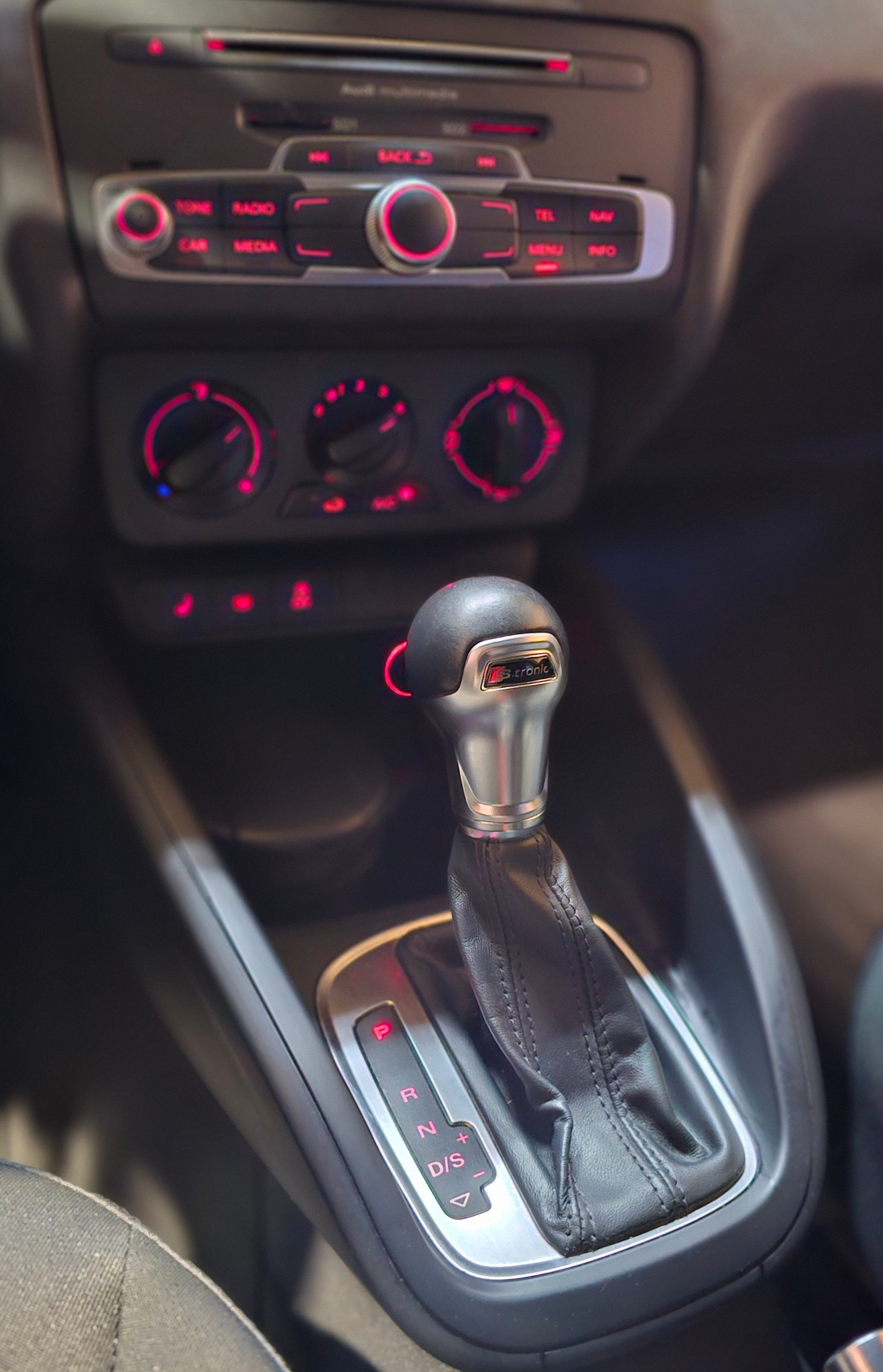 AUDI A1 Sportback 1.0 TFSI S-tronic-image-19