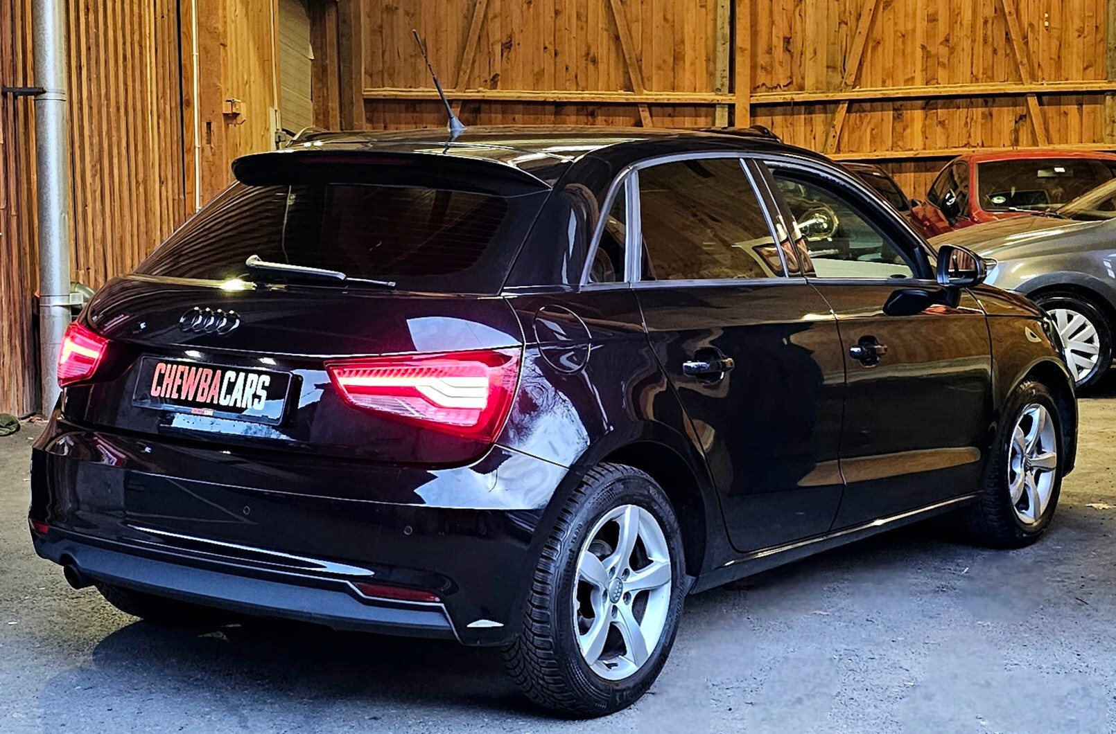 AUDI A1 Sportback 1.0 TFSI S-tronic-image-7