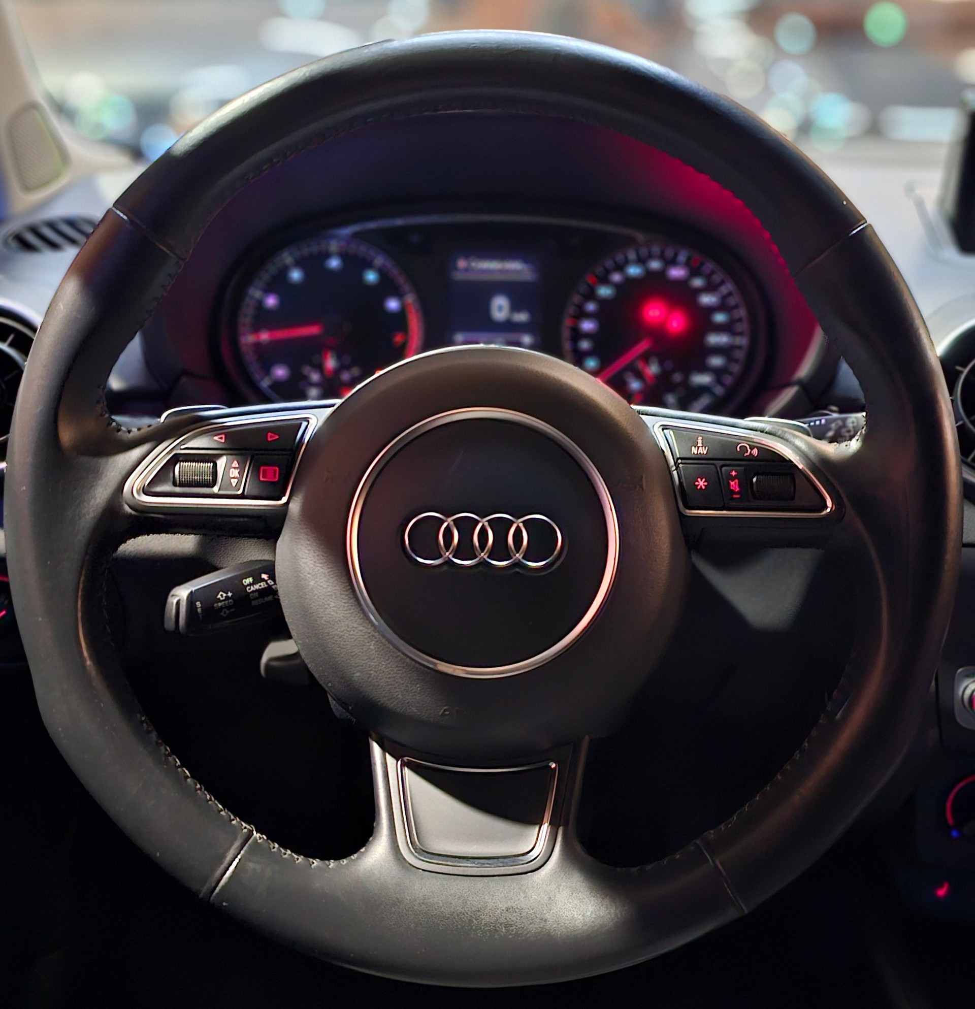 AUDI A1 Sportback 1.0 TFSI S-tronic-image-18