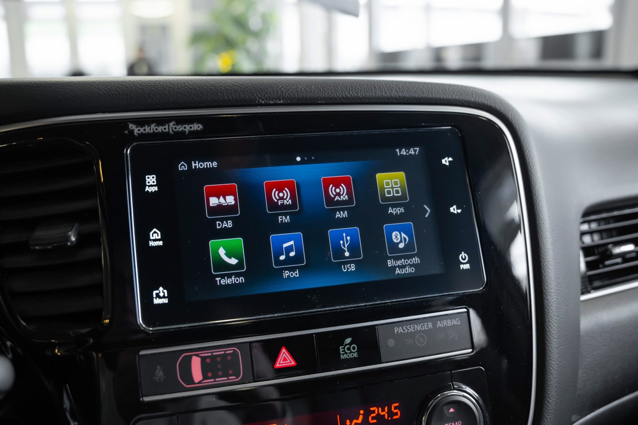 MITSUBISHI Outlander 2.4 PHEV Style 4WD Automatic-image-21