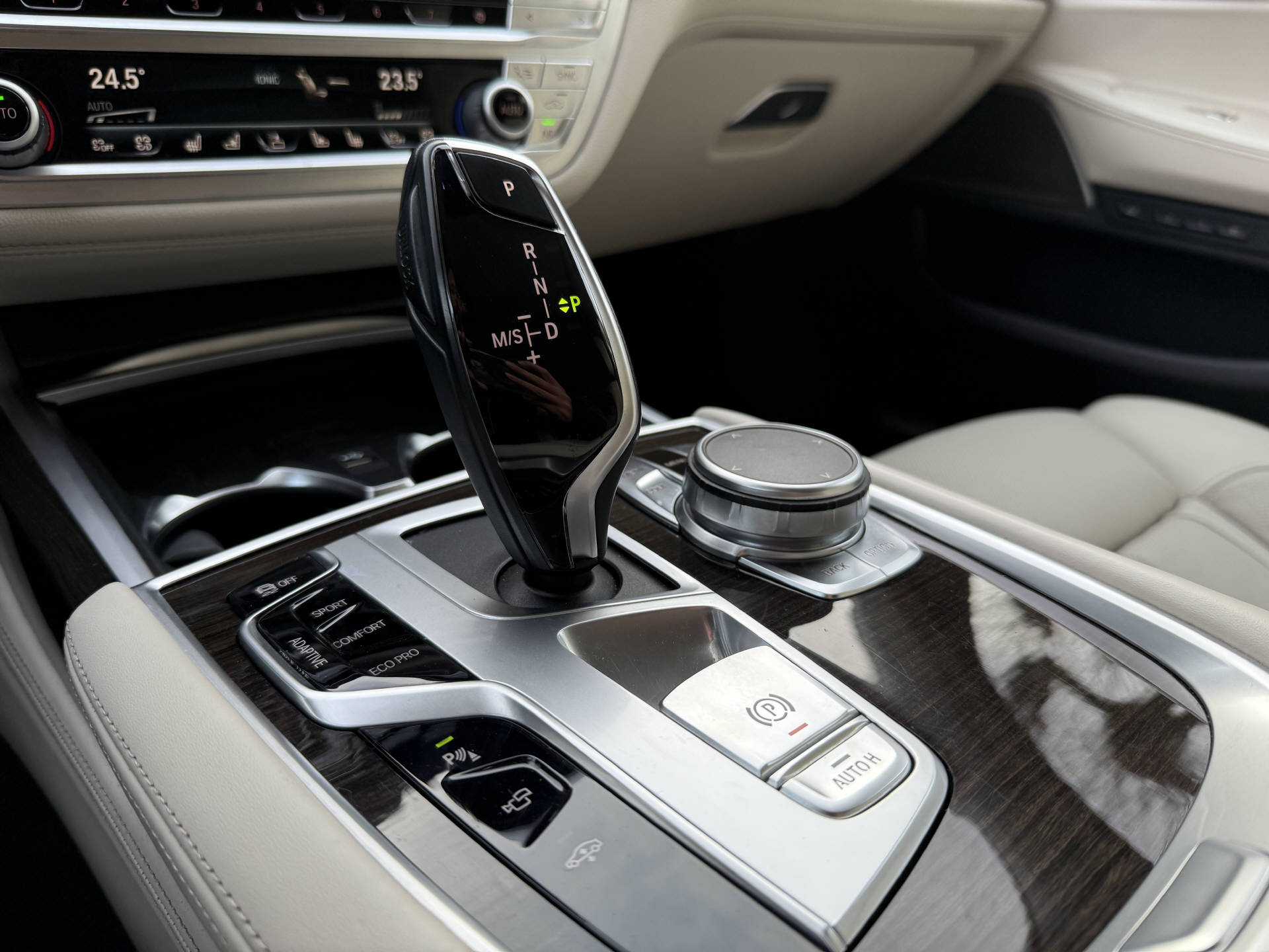 BMW 730d xDrive SAG-image-14