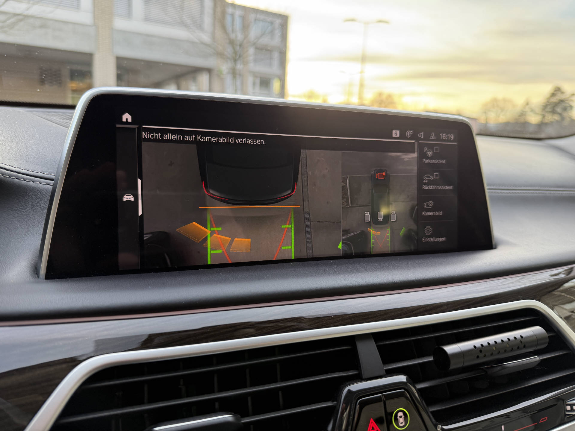 BMW 730d xDrive SAG-image-13