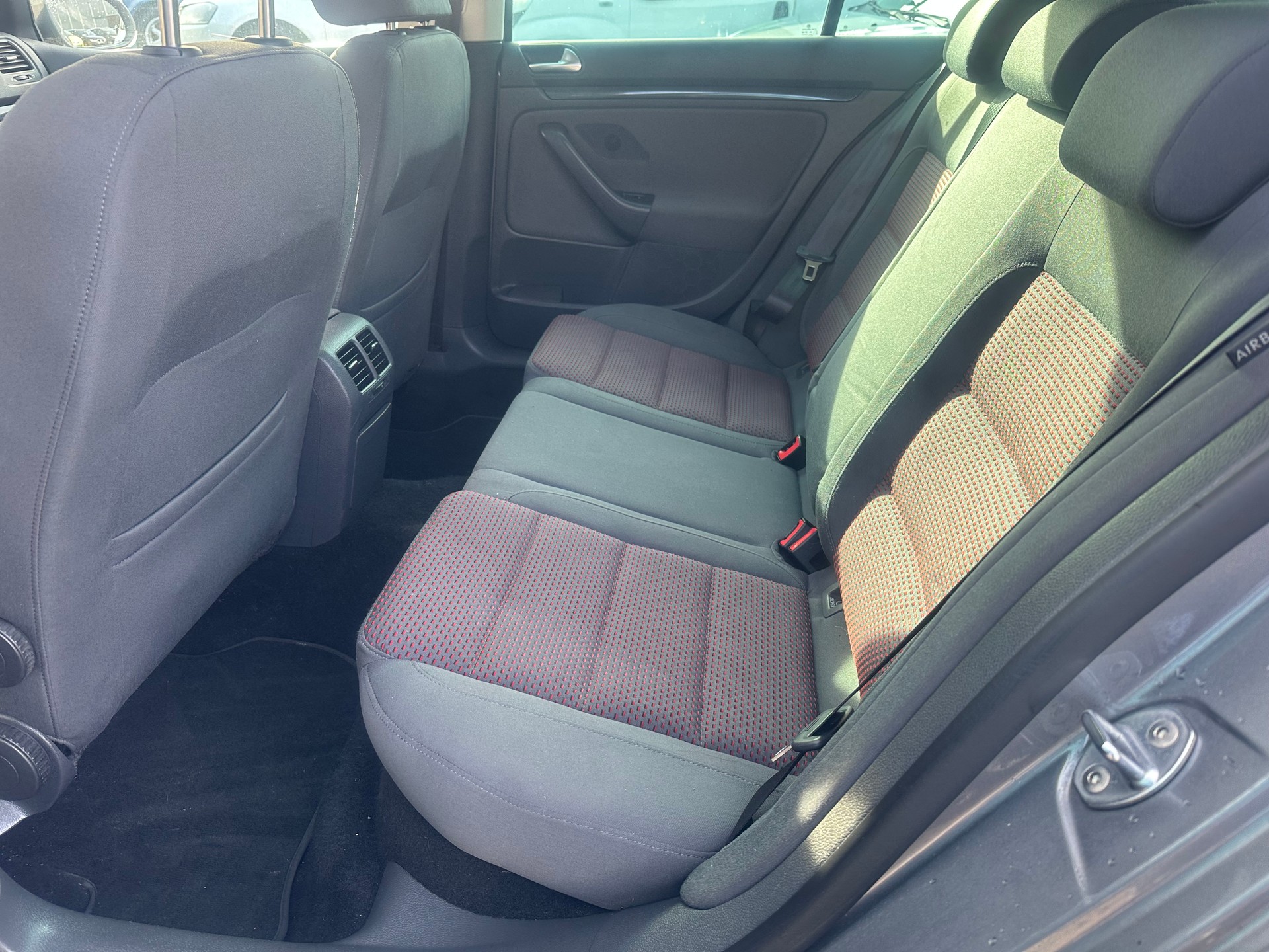 VW Golf 1.4 TSI GT Sport DSG-image-12