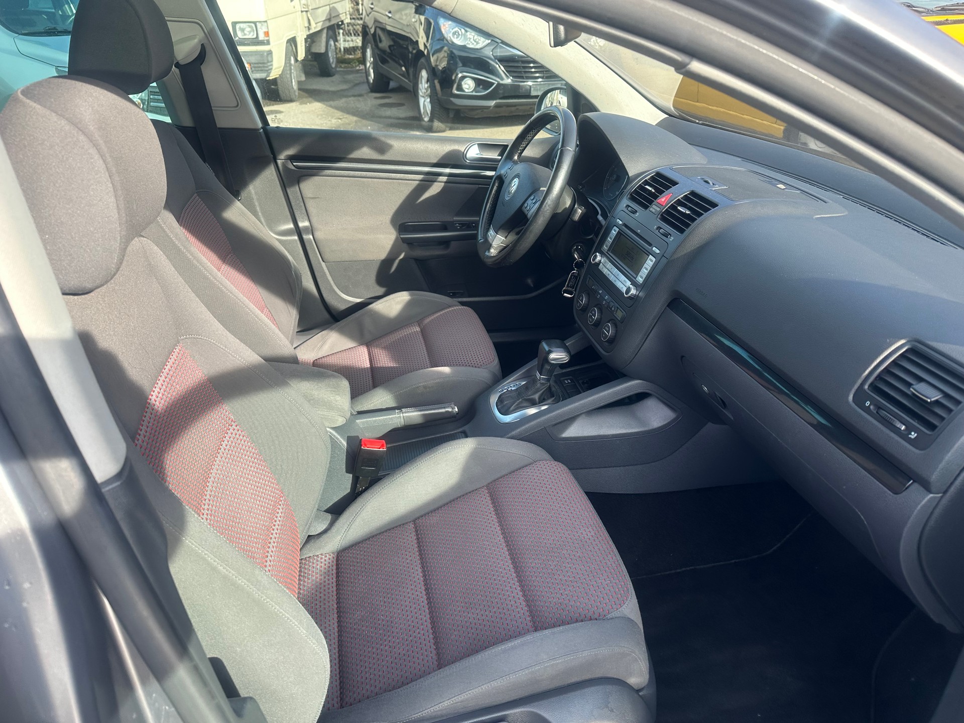 VW Golf 1.4 TSI GT Sport DSG-image-13