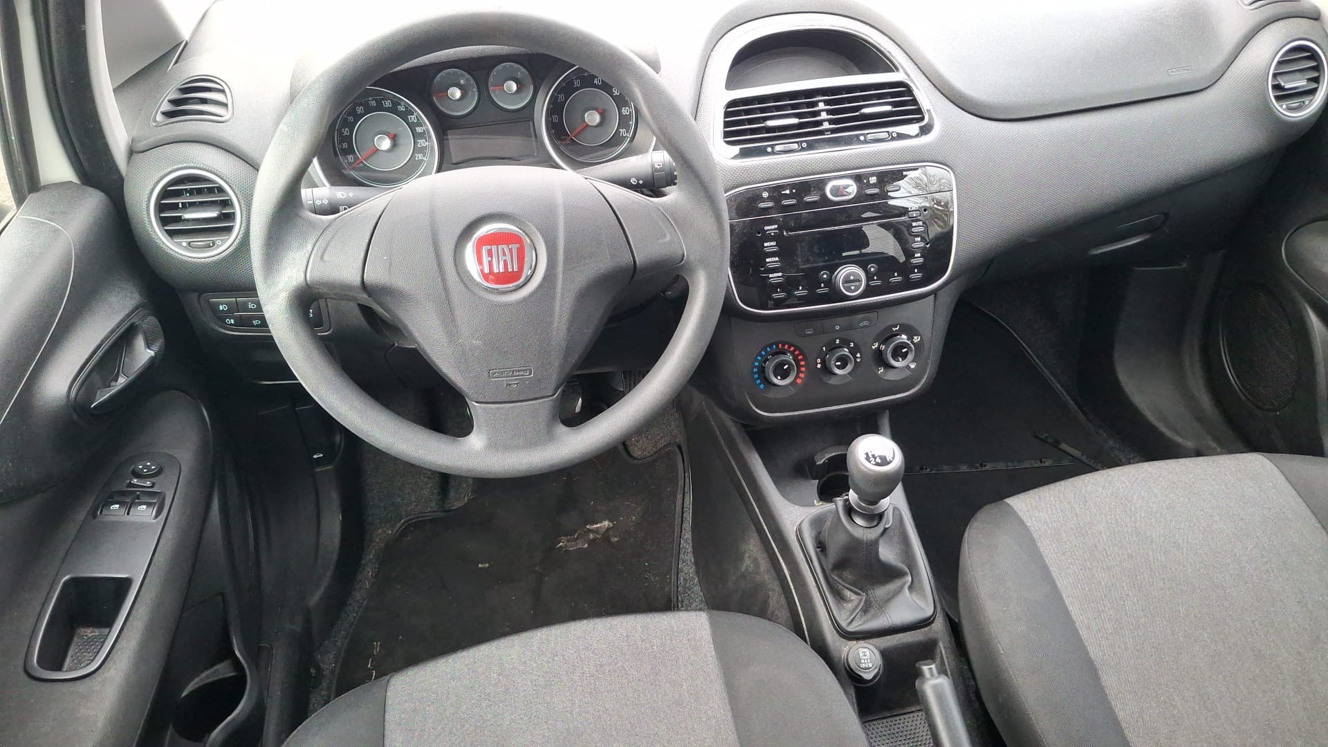 FIAT Punto 1.2 MyStyle-image-11