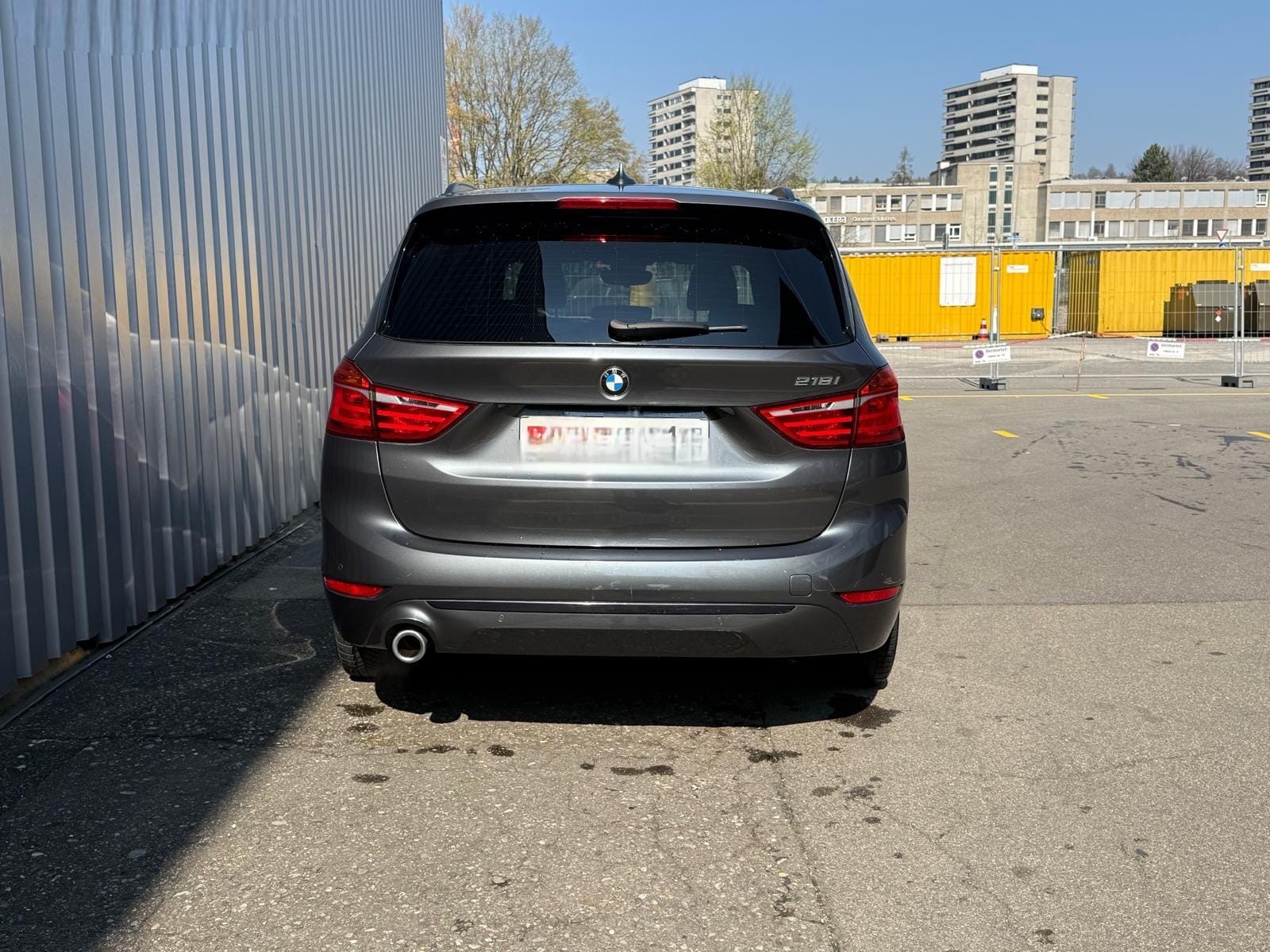 BMW 218 Gran Tourer-image-2