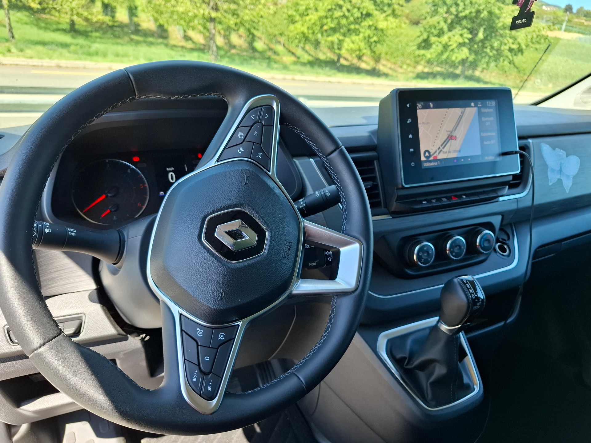 RENAULT Renault Trafic SpaceNomad-image-2