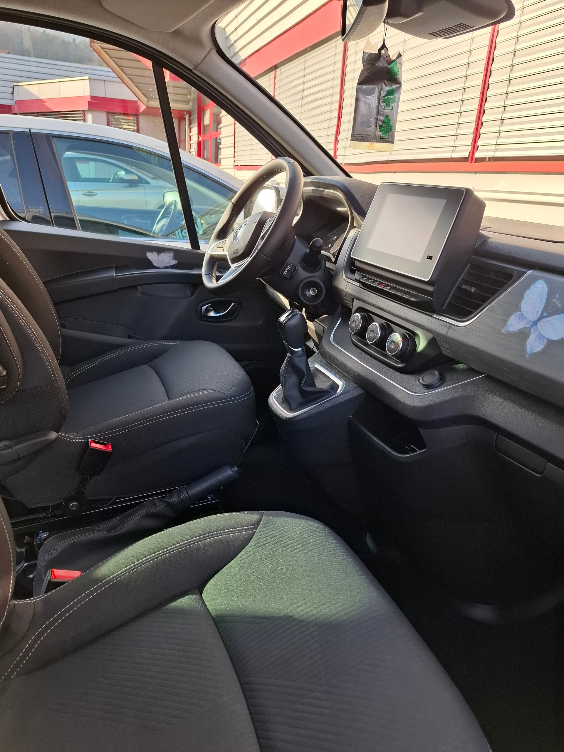 RENAULT Renault Trafic SpaceNomad-image-3