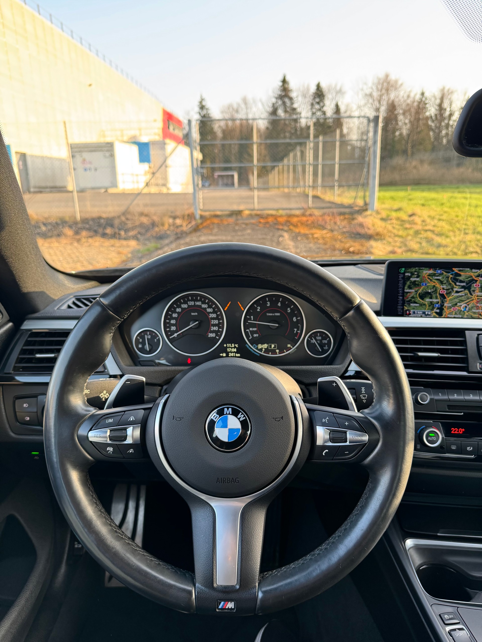 BMW 428i Gran Coupé xDrive M Sport Steptronic / ab MFK bei Verkauf-image-8
