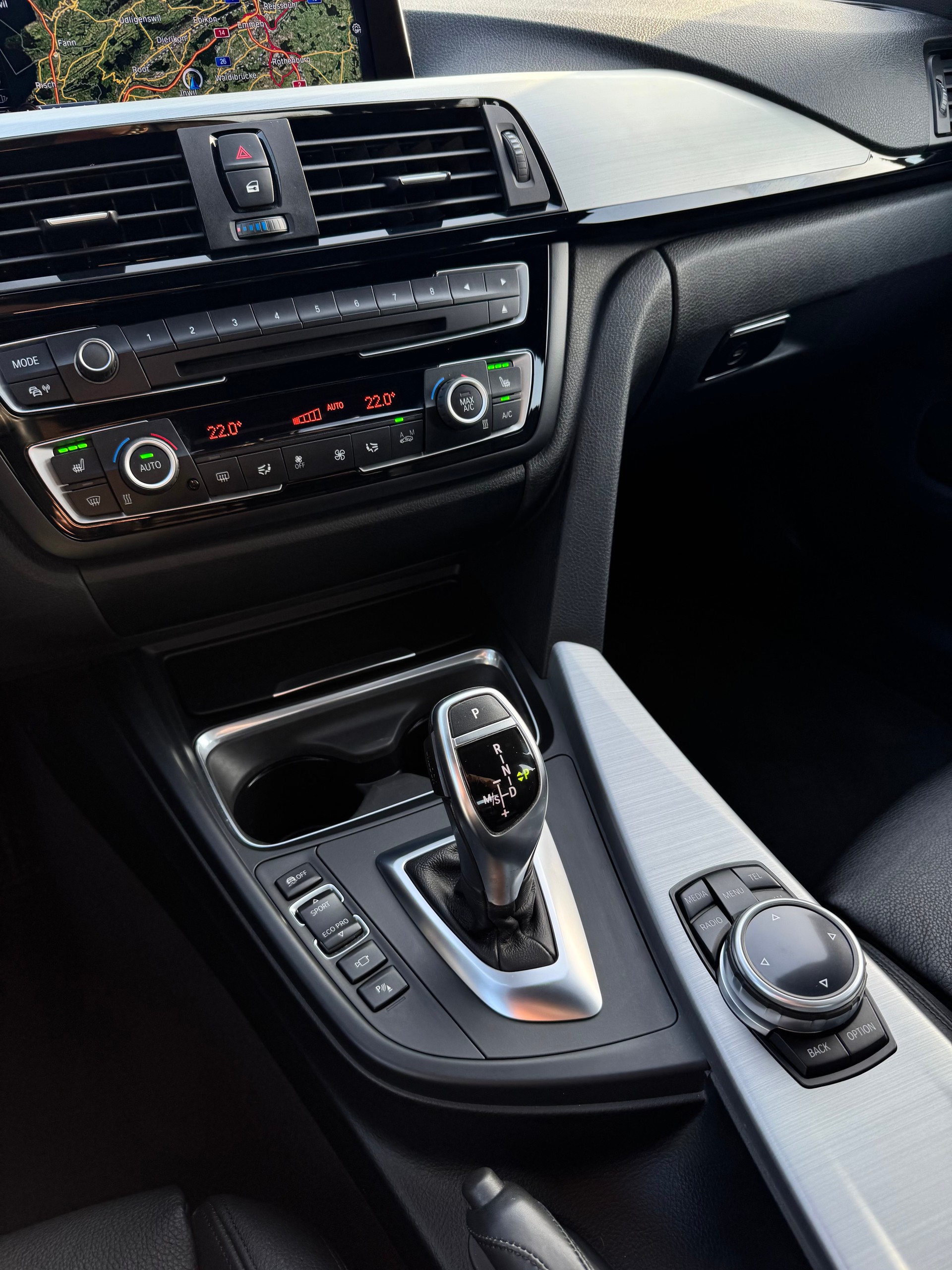 BMW 428i Gran Coupé xDrive M Sport Steptronic / ab MFK bei Verkauf-image-10