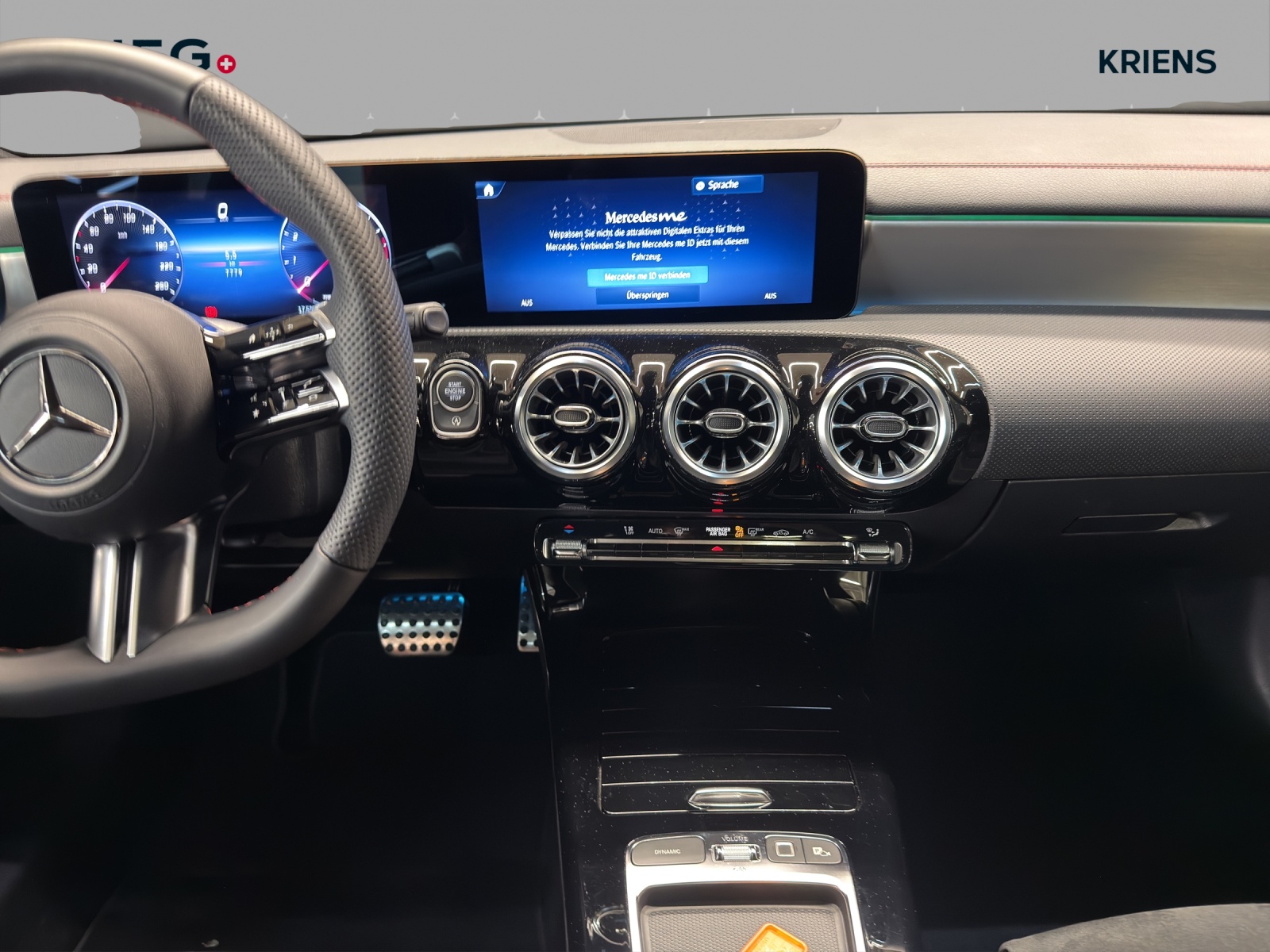 MERCEDES-BENZ CLA 220 4M - AMG / 360 Grad Kamera / Multibeam LED / Soundsystem-image-11