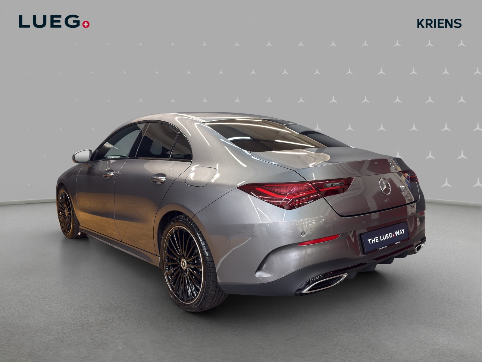 MERCEDES-BENZ CLA 220 4M - AMG / 360 Grad Kamera / Multibeam LED / Soundsystem-image-2